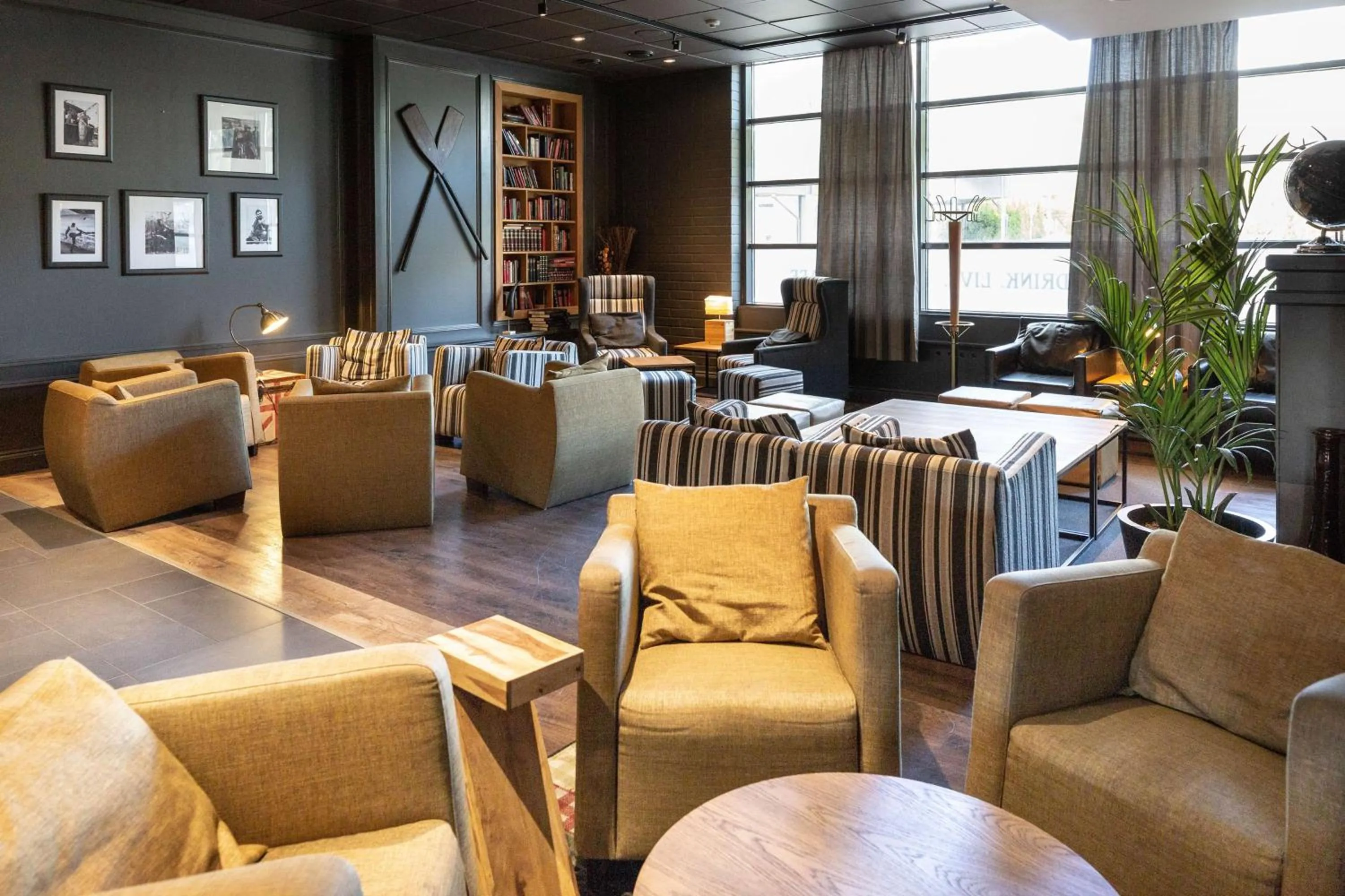 Lounge or bar in Scandic Helsinki Aviacongress