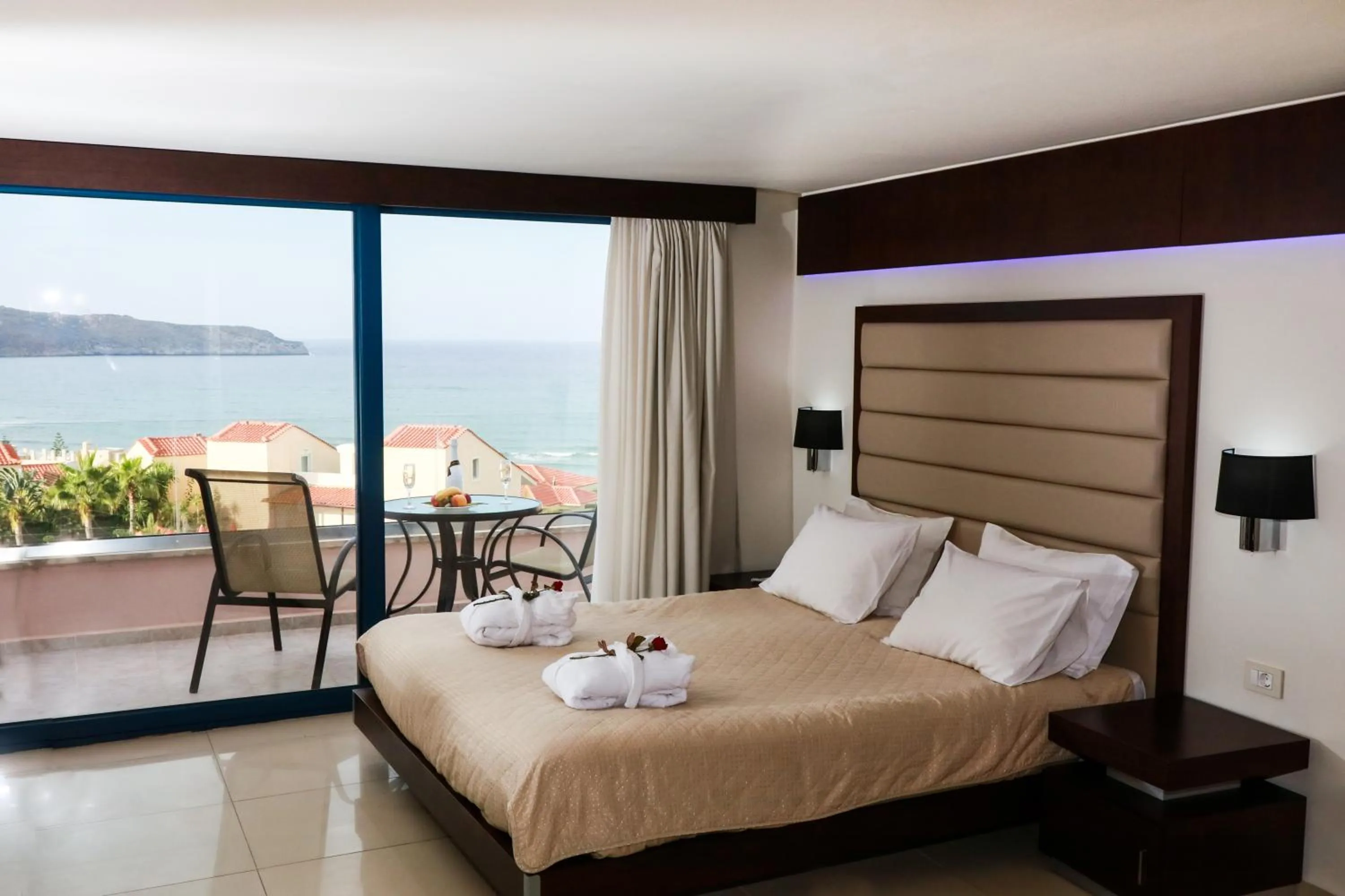 Bed in Galini Sea View