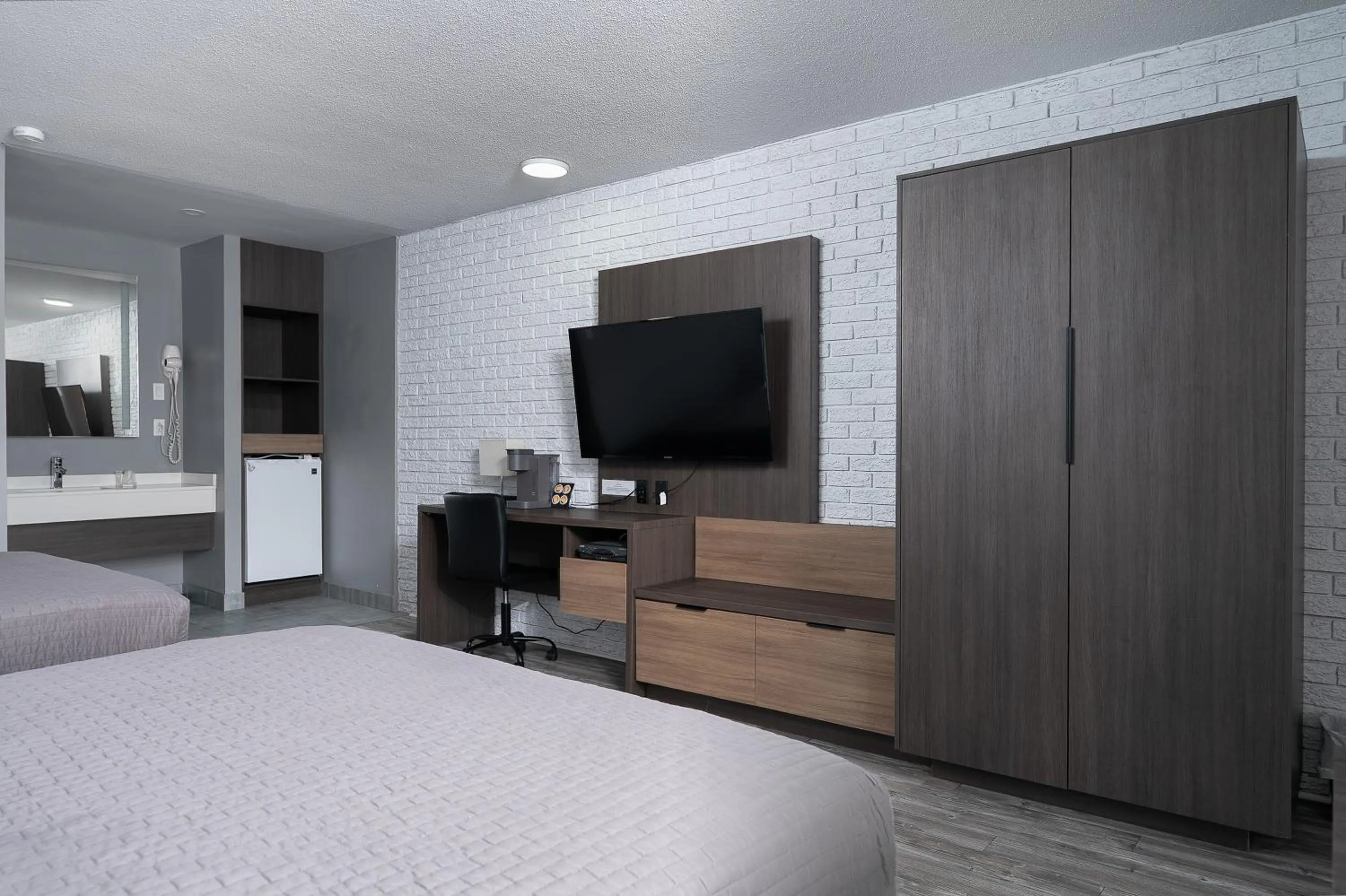 Bed in Complexe Dix80