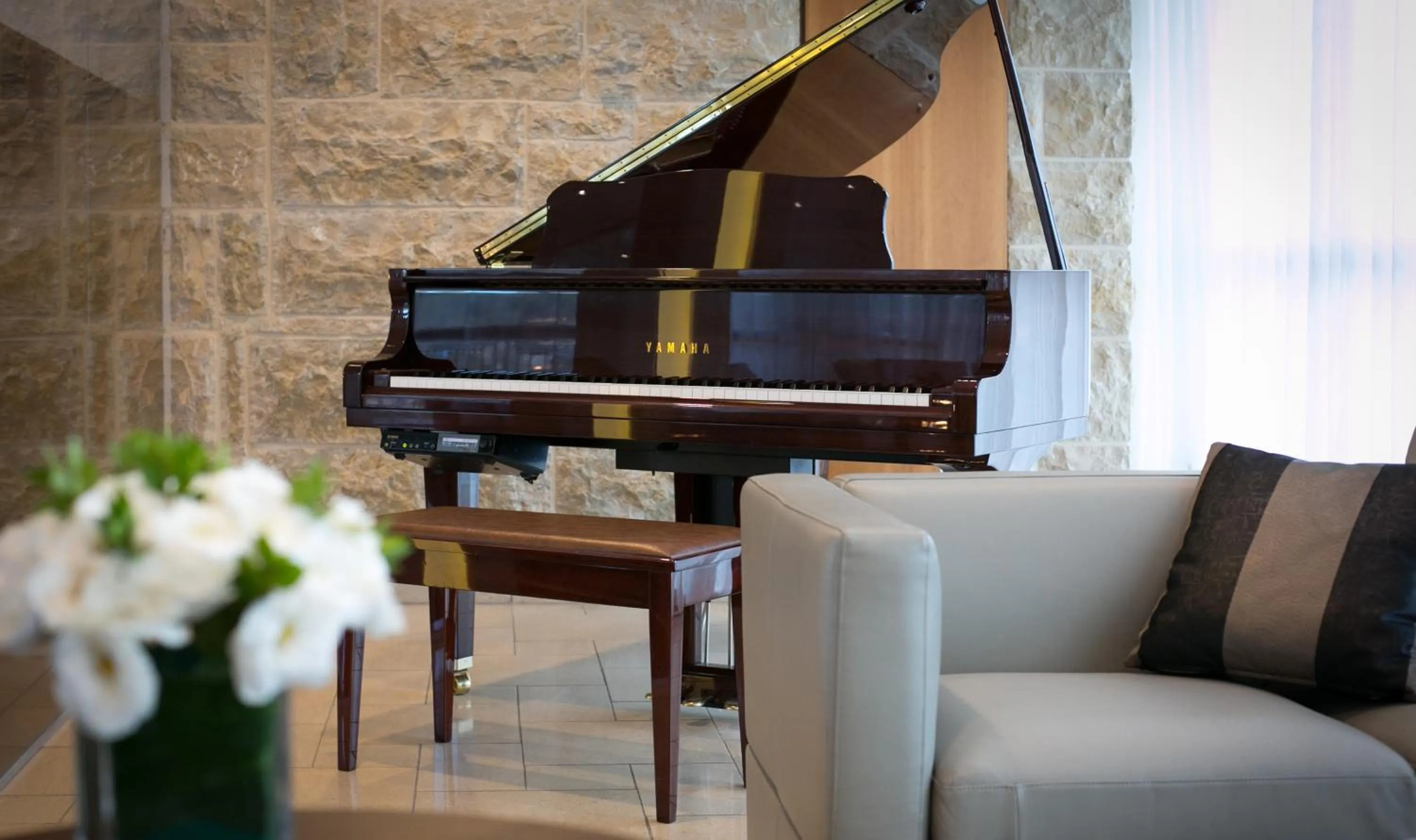 Lounge or bar in Hotel Yehuda