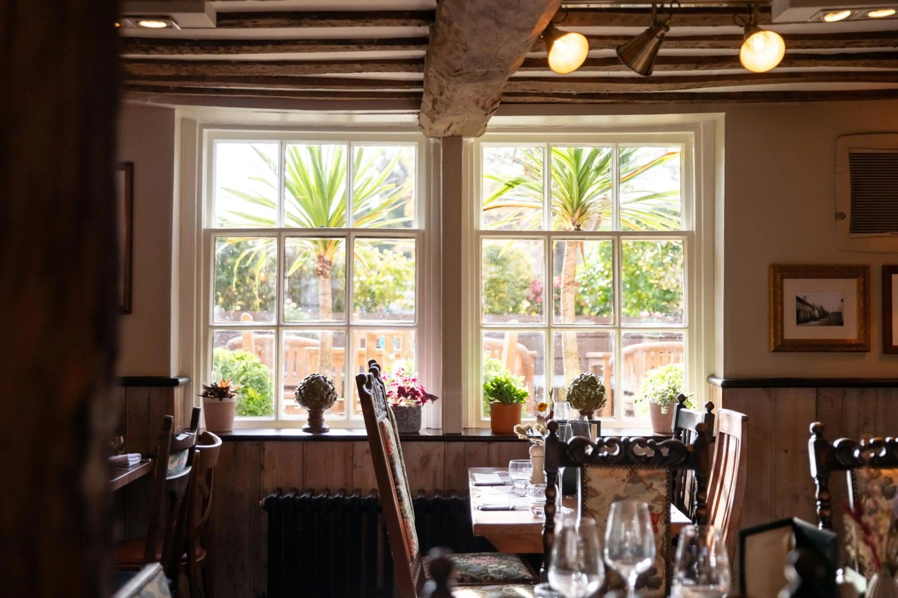 Restaurant/places to eat in The Crown Inn