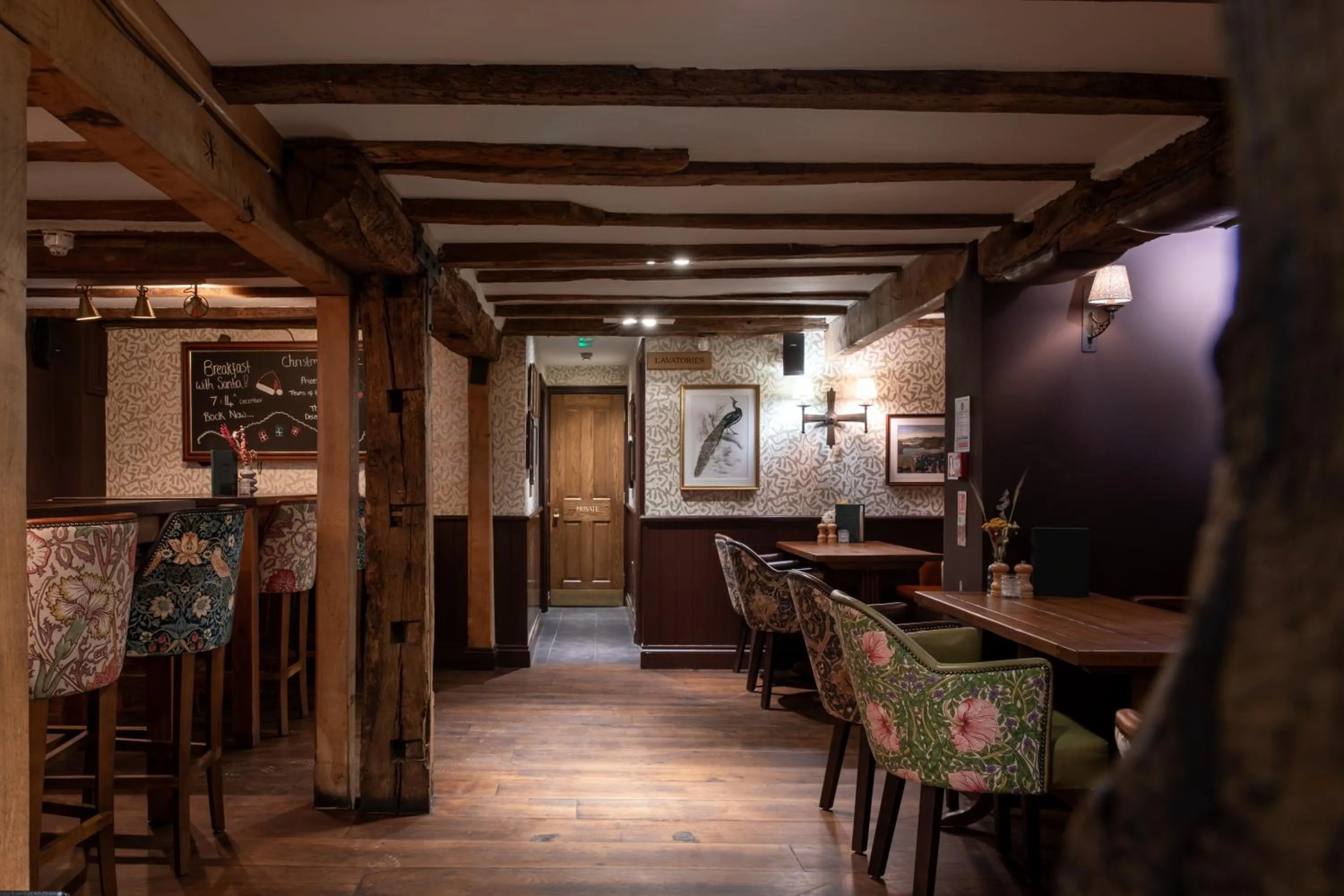 Lounge or bar in The Crown Inn