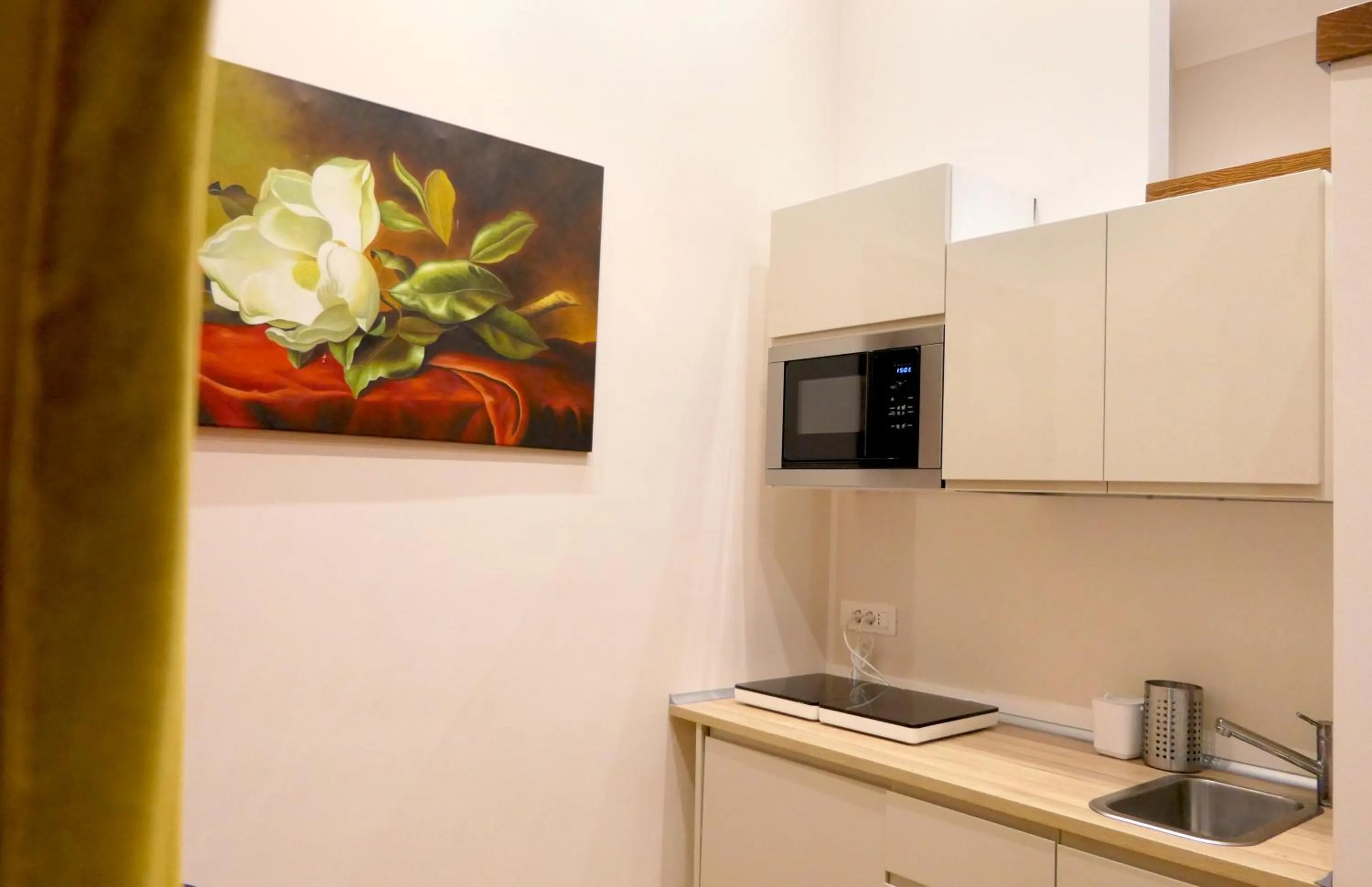 Communal kitchen in Spaccanapoli B&B City Soul