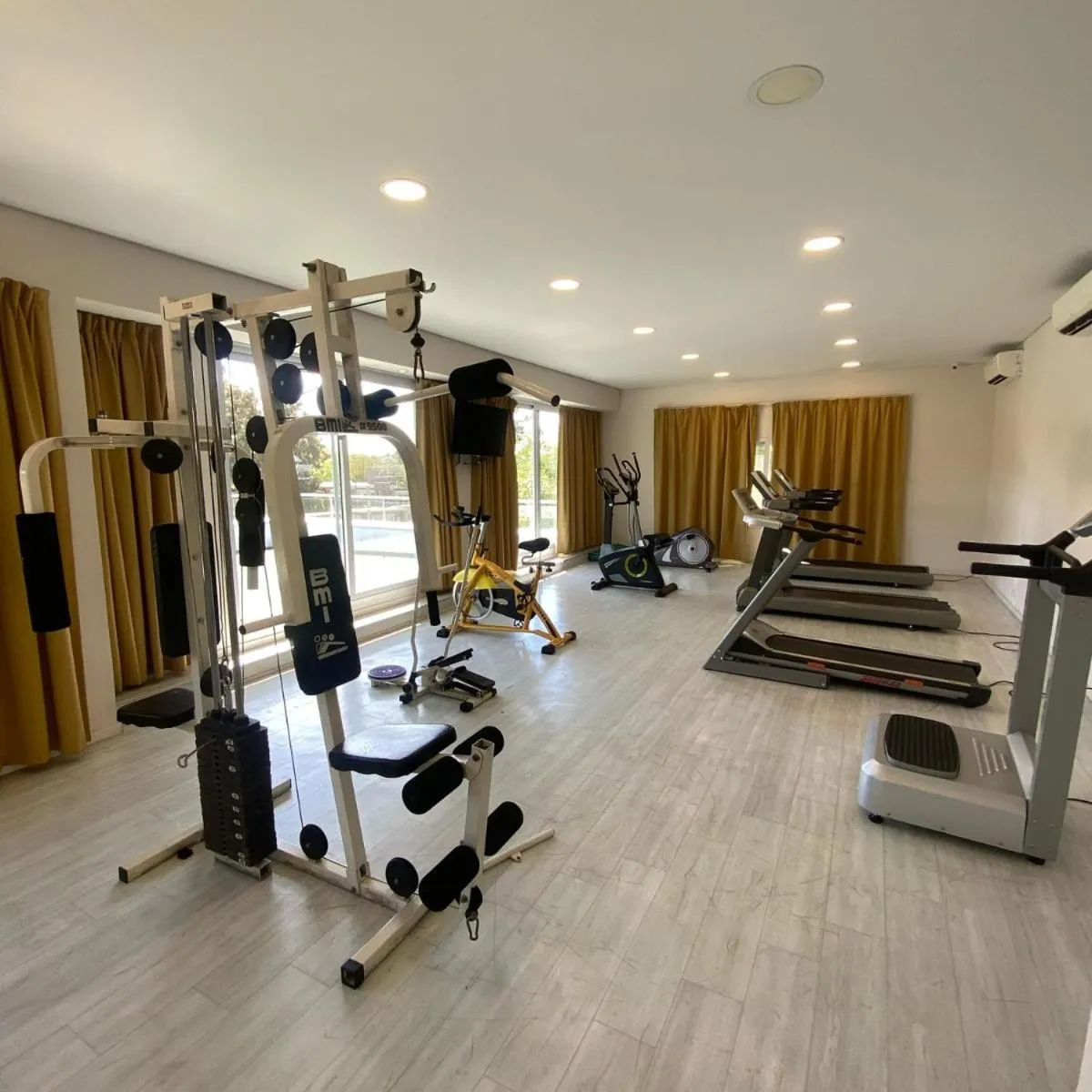 Fitness centre/facilities in Howard Johnson Pilar Resort Spa & Convention Center