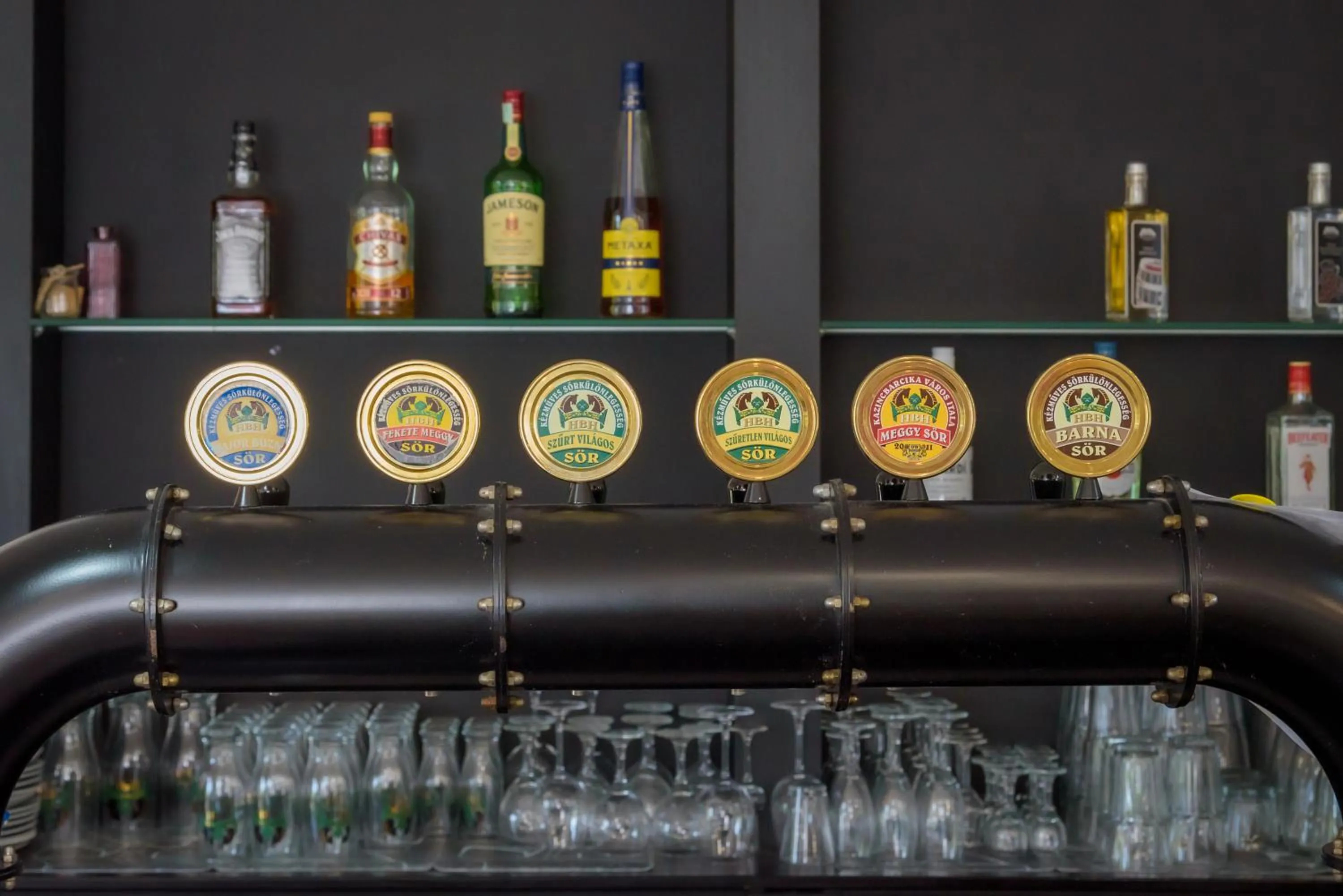 HBH Bajor Sörház Sólyomfészek Panzió