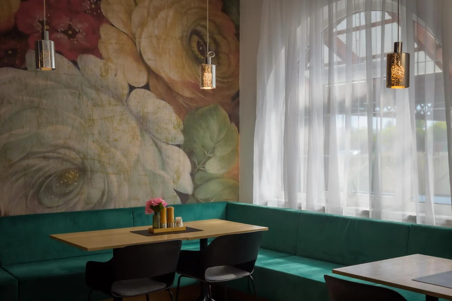 HBH Bajor Sörház Sólyomfészek Panzió