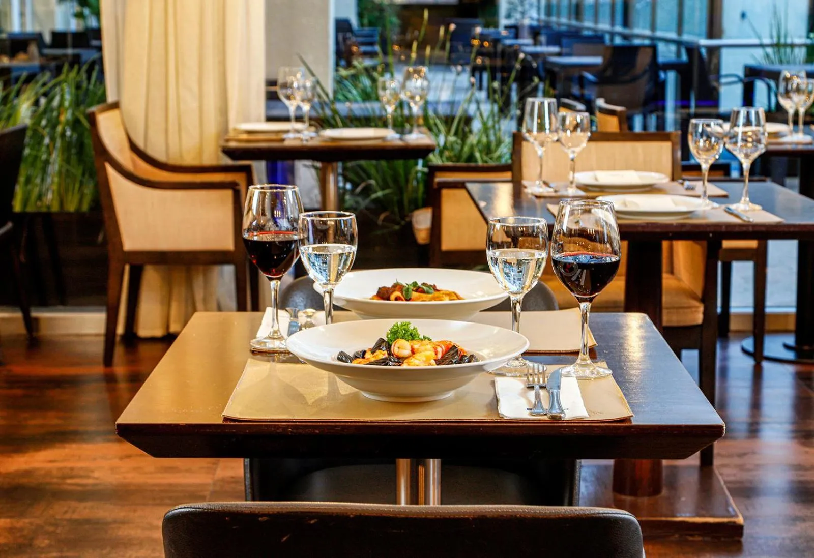 Restaurant/places to eat in Wyndham Nordelta Tigre - Buenos Aires