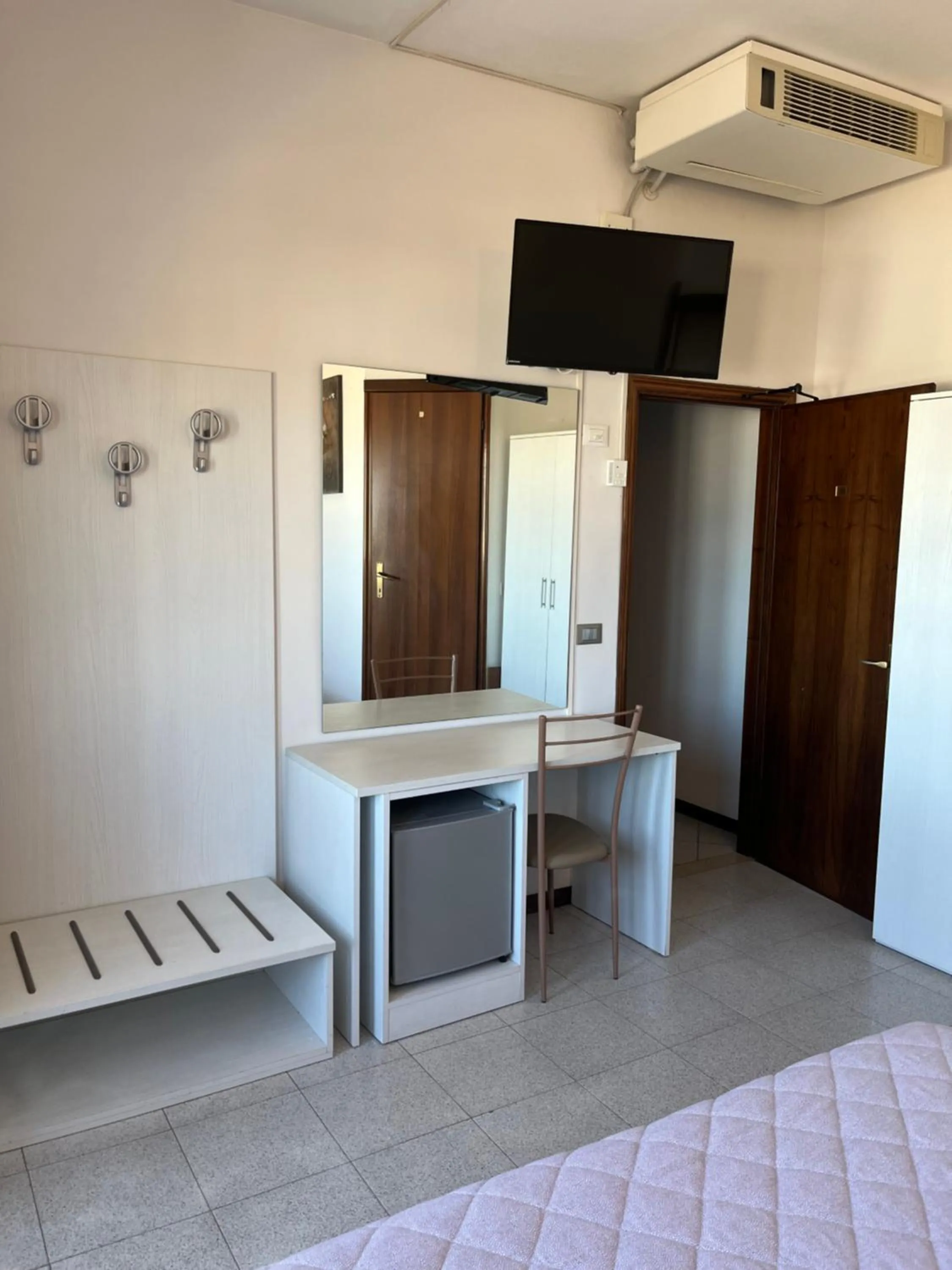 Bed in Hotel Touring