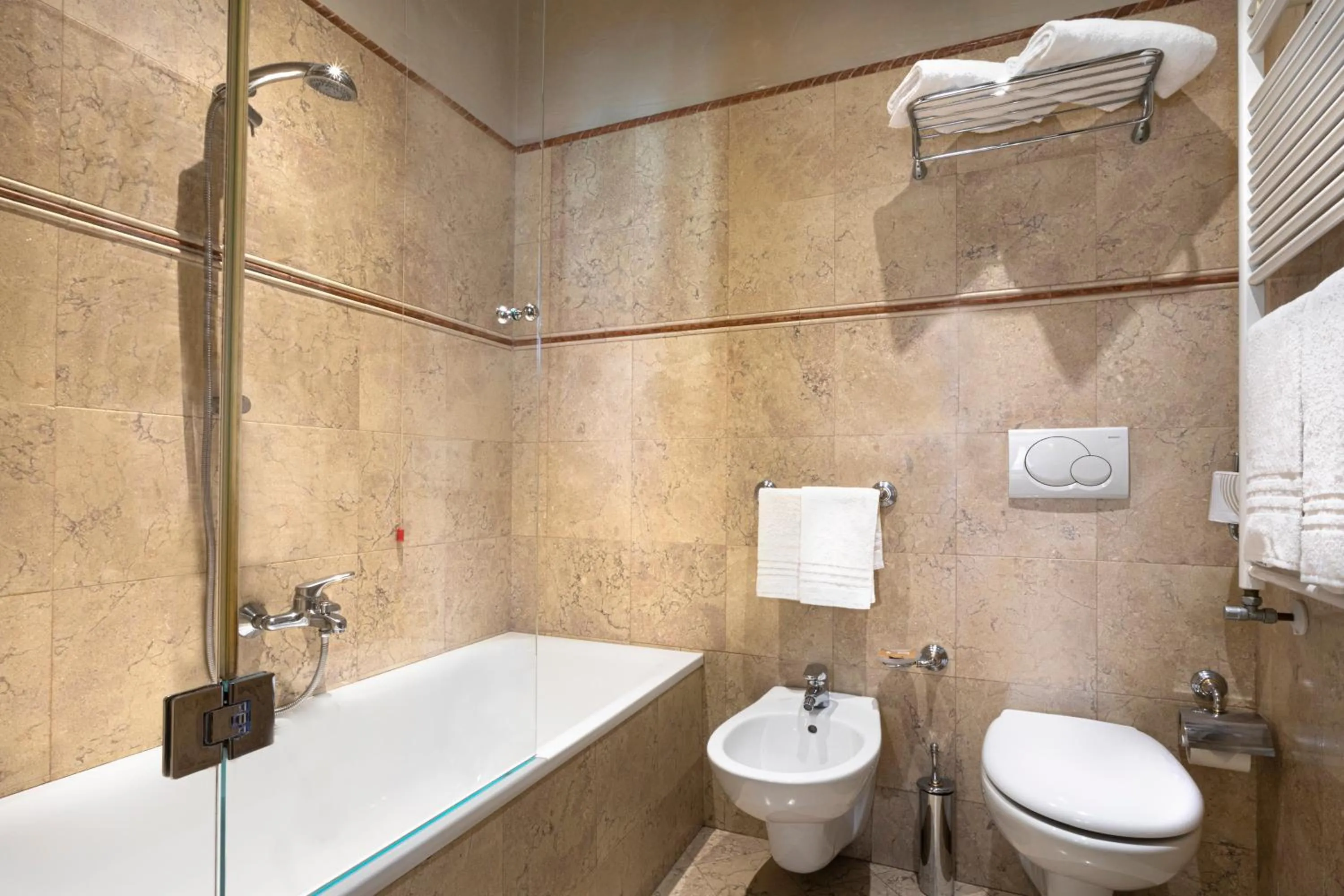 Shower in Palazzina Veneziana