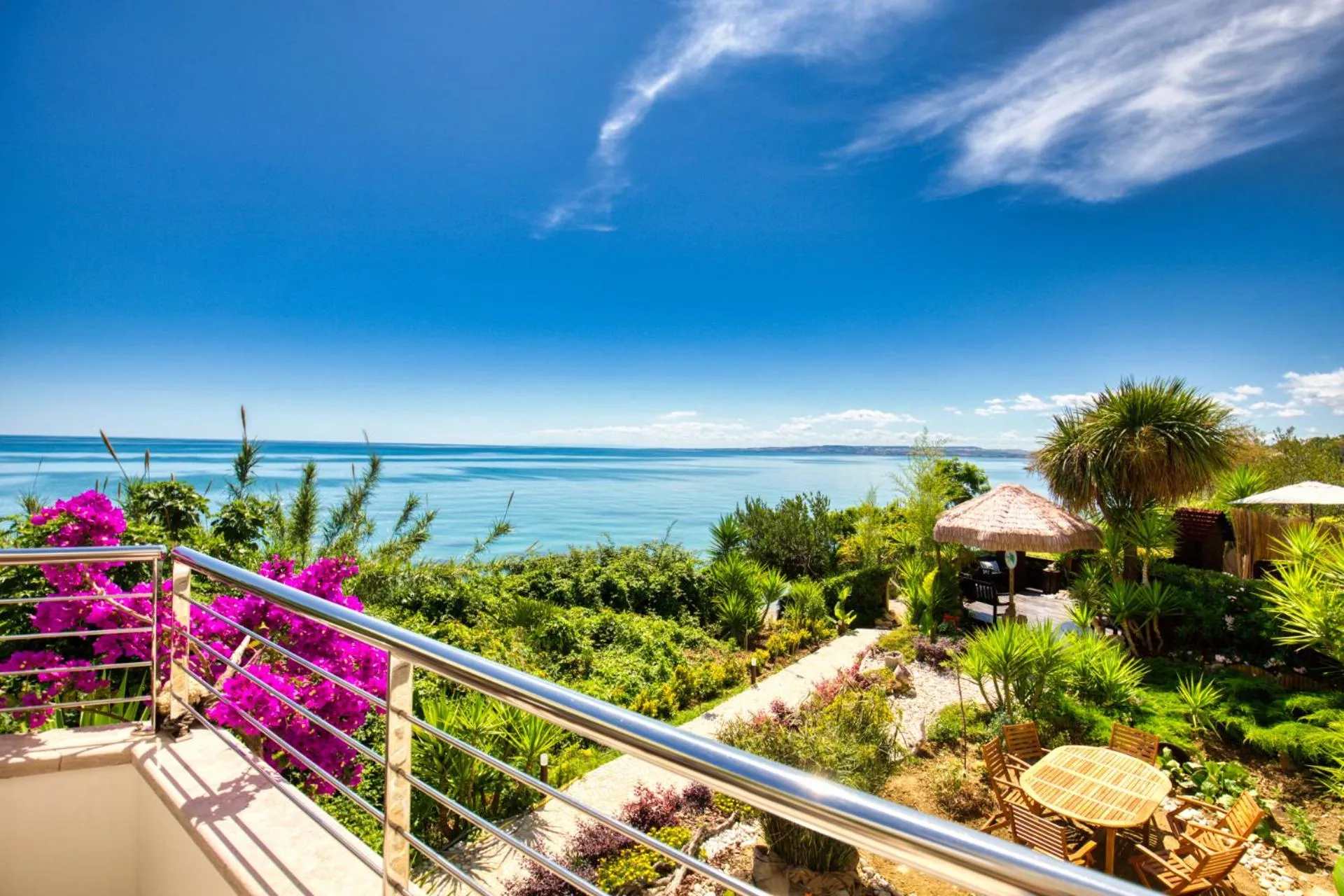 Natural landscape in Residenze Longhi