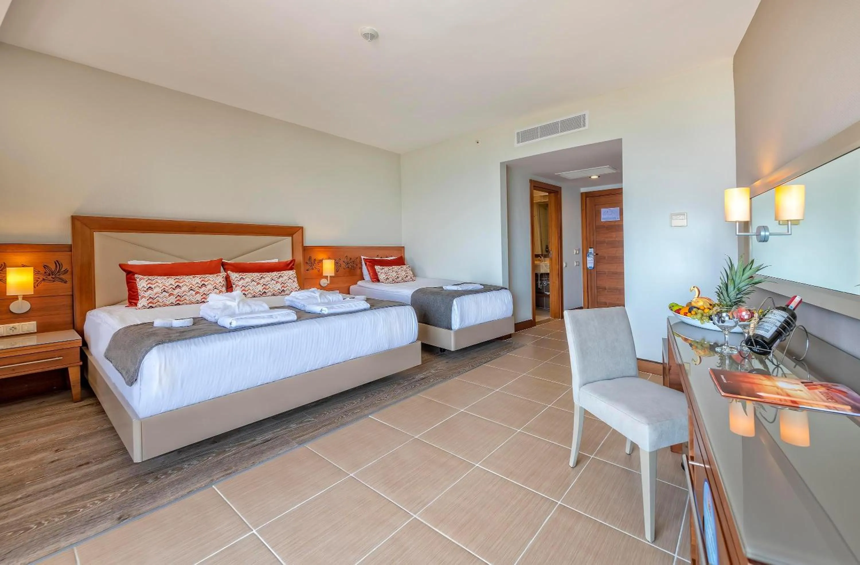 Photo of the whole room, Bed in Leodikya Kirman Premium - Ultra All Inclusive