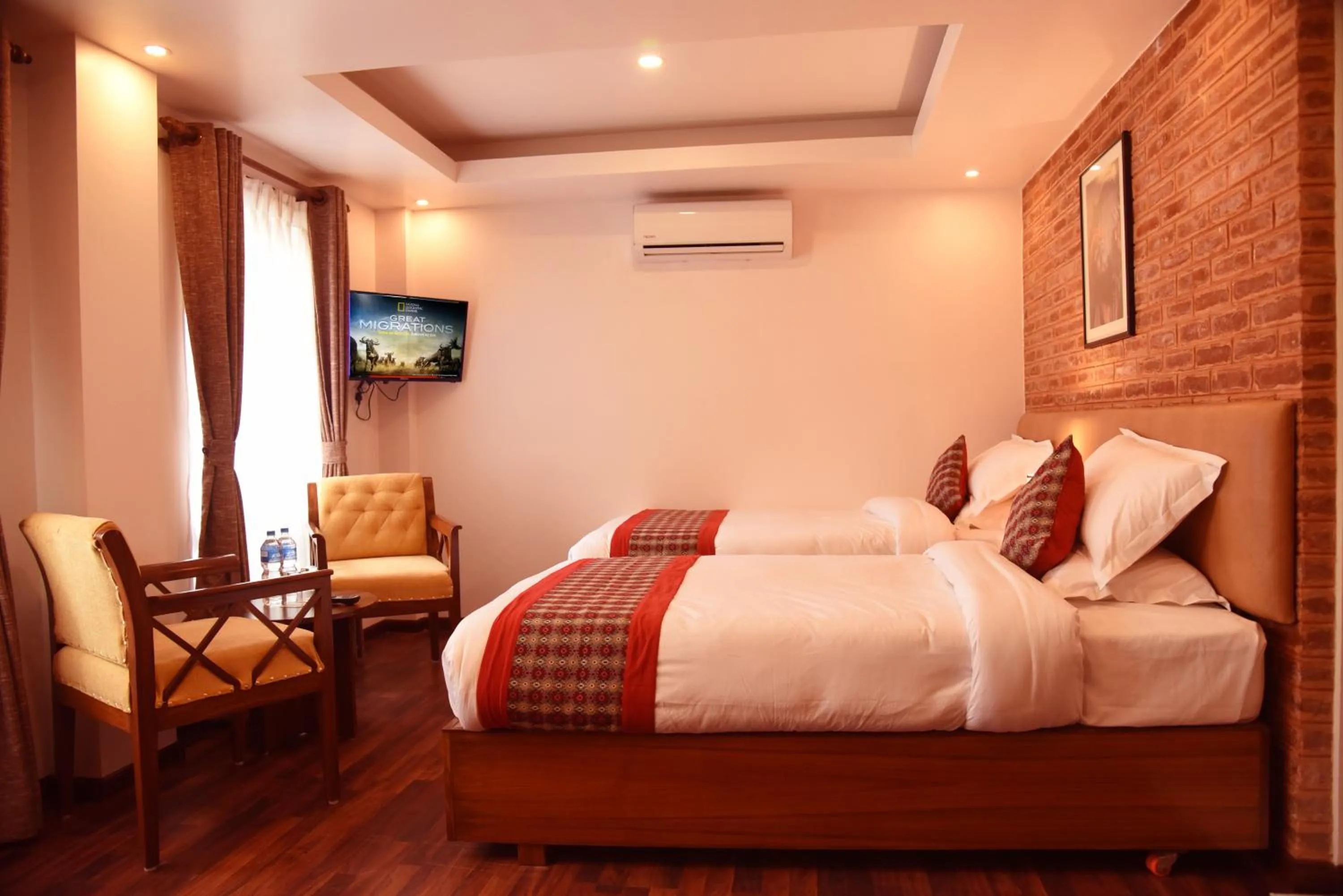Property building, Bed in Kailash Kuti Inn
