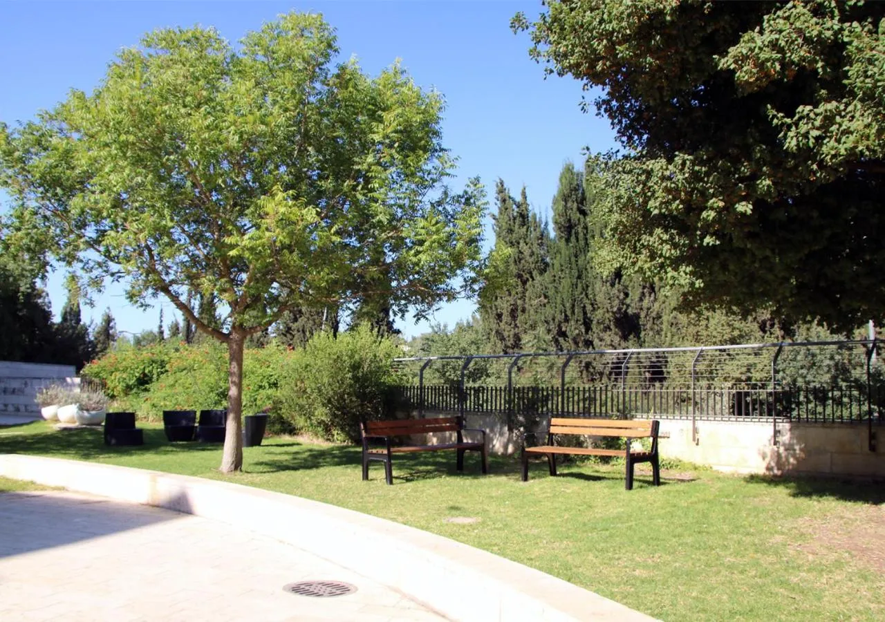 Property building in HI Rabin - Jerusalem Hostel