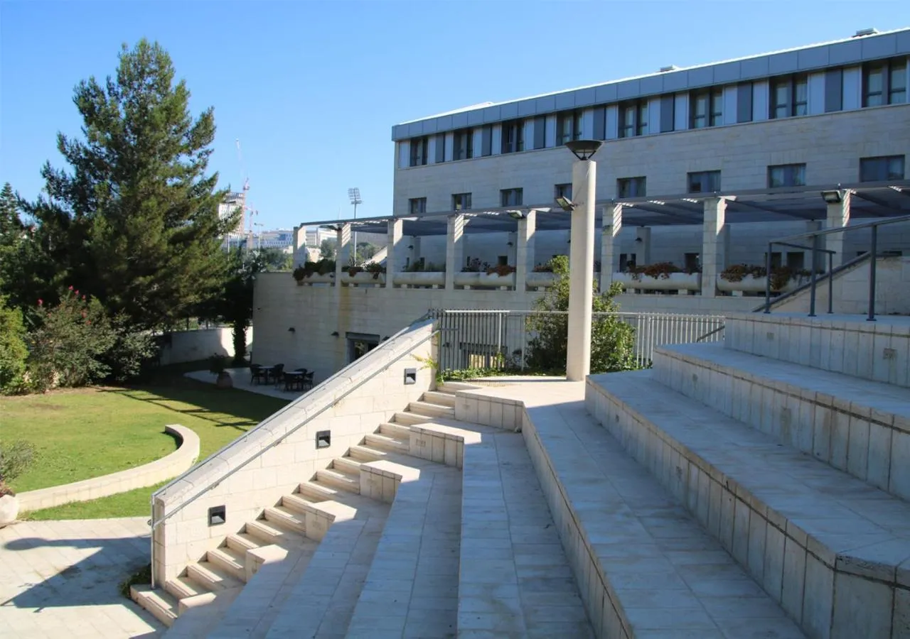 Property building in HI Rabin - Jerusalem Hostel