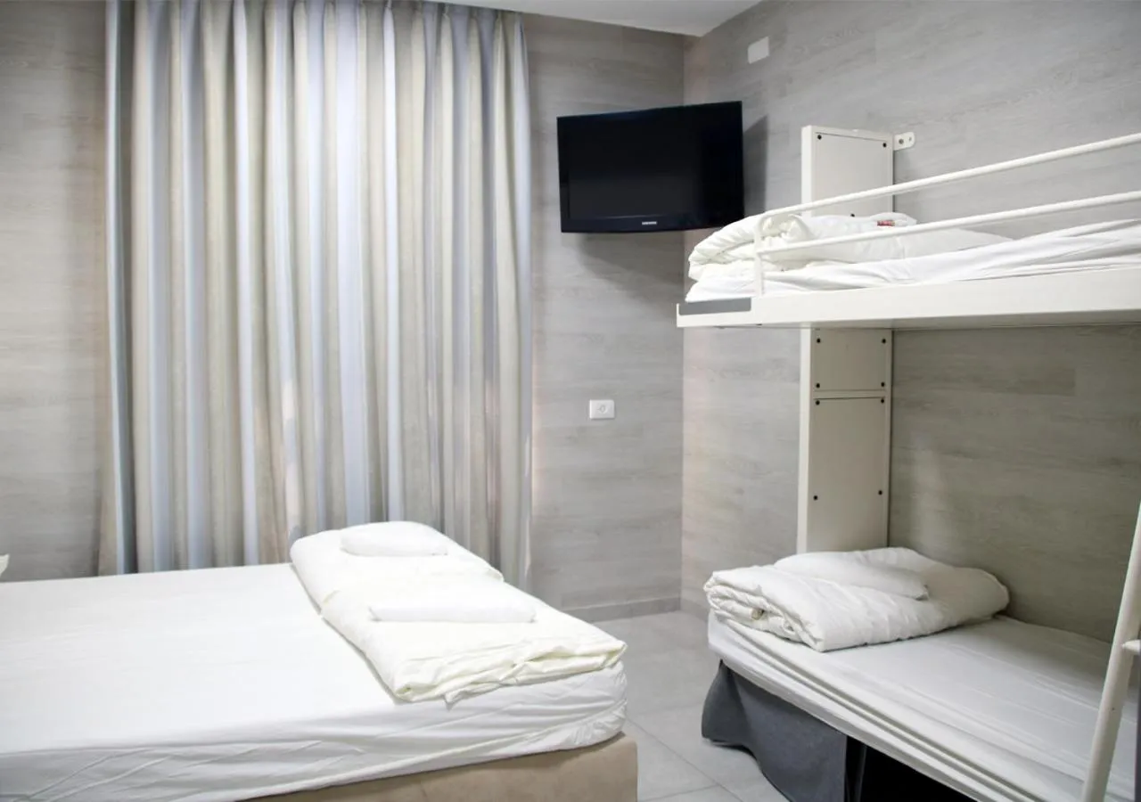 Bedroom, Bed in HI Rabin - Jerusalem Hostel