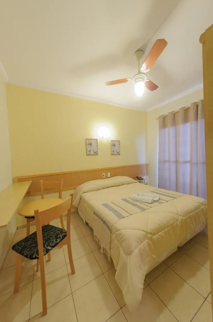 Bedroom, Bed in Hotel Montana Serra Negra