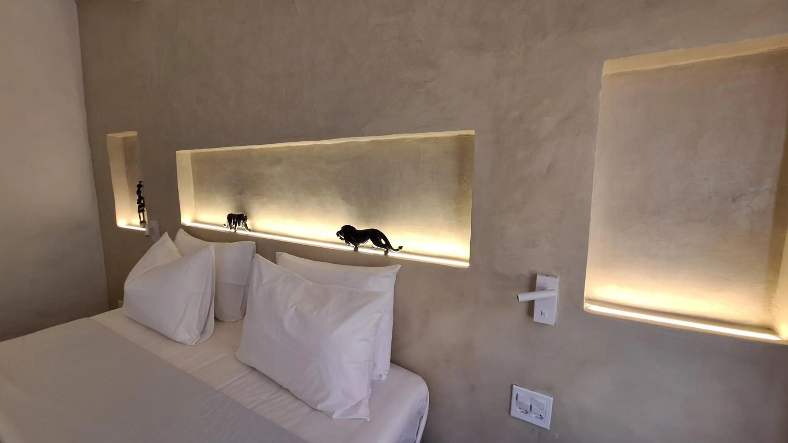 Photo of the whole room, Bed in Pousada San Antonio Praia