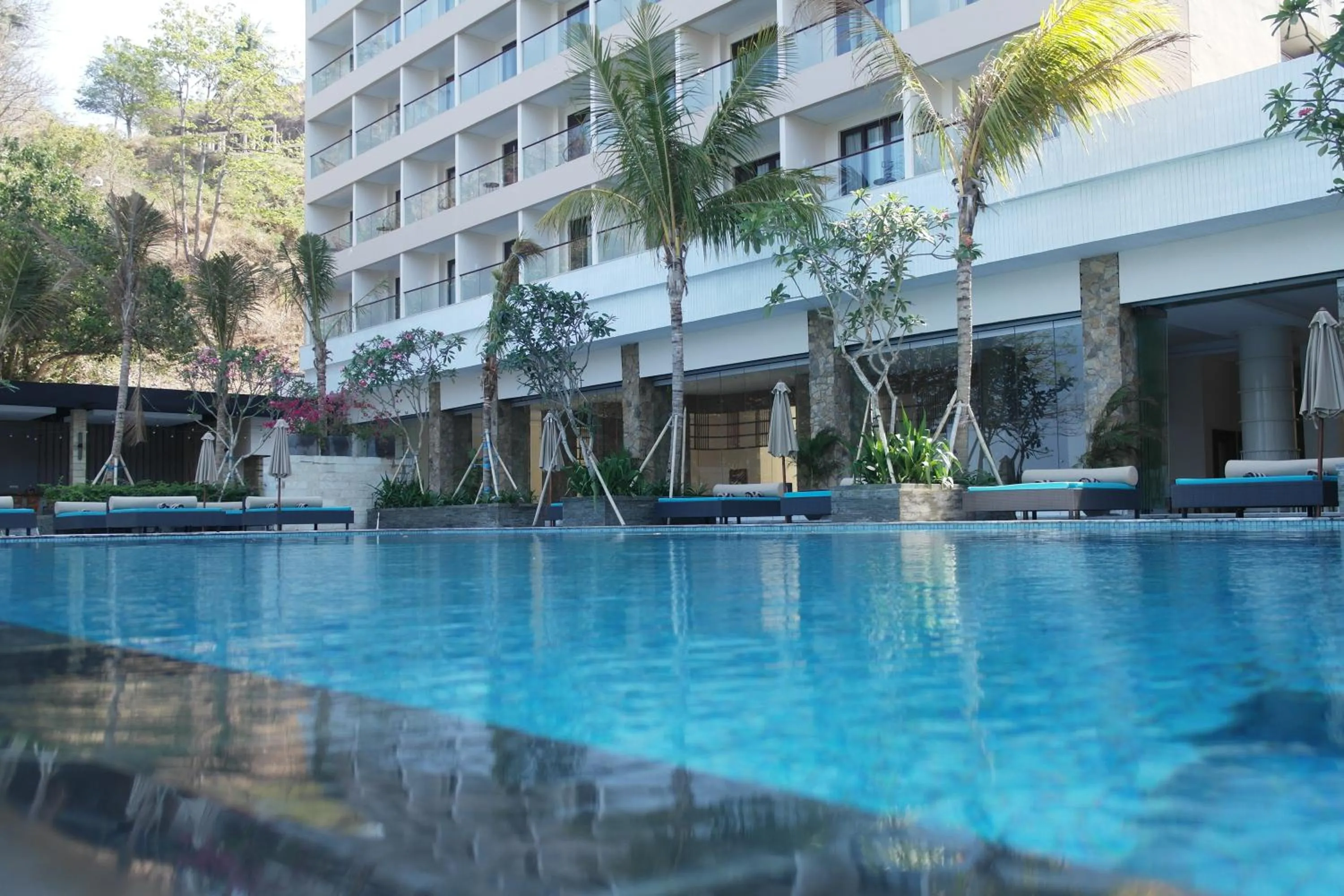 Swimming pool in Louis Kienne Resort Senggigi