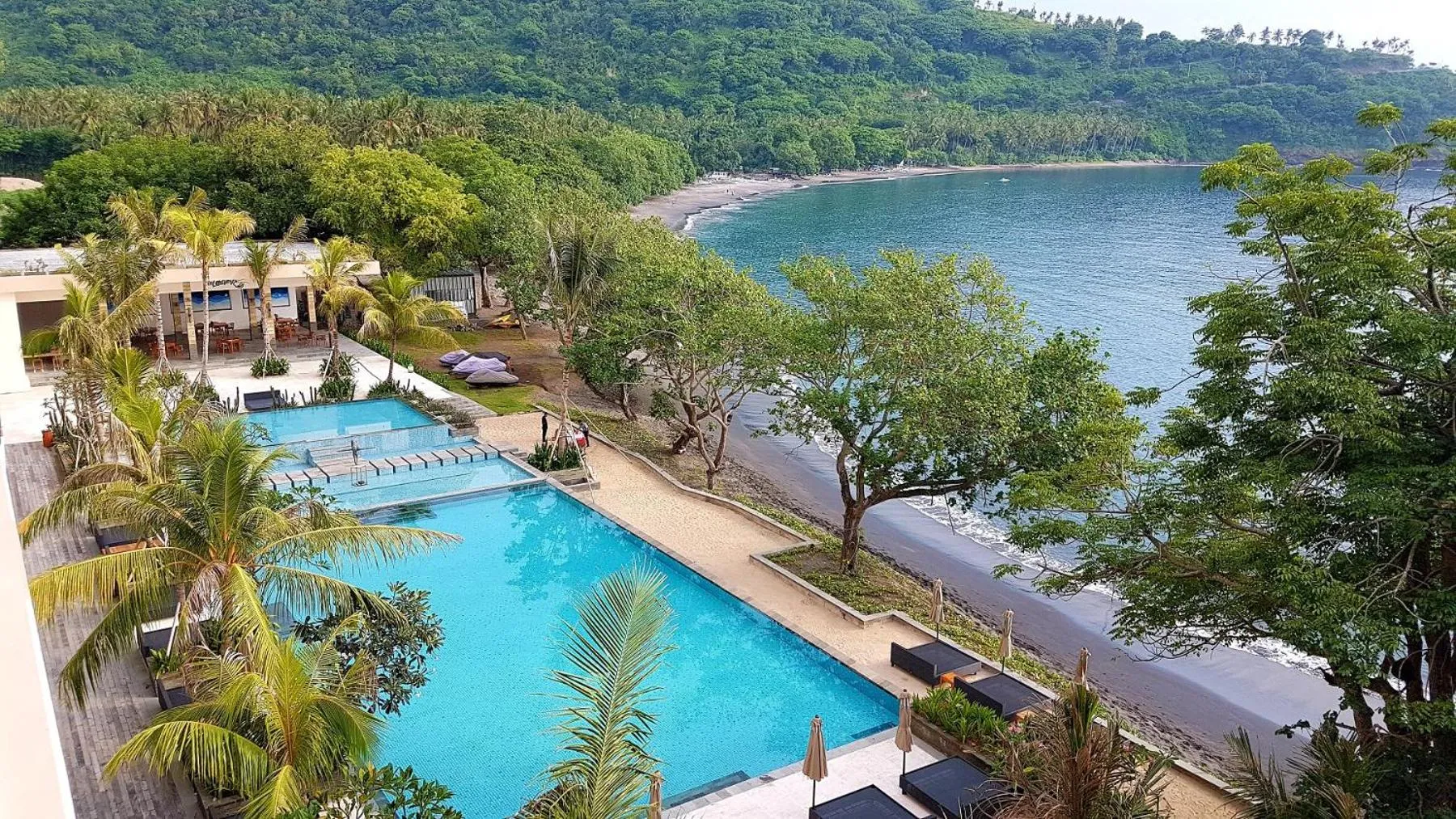 Beach in Louis Kienne Resort Senggigi