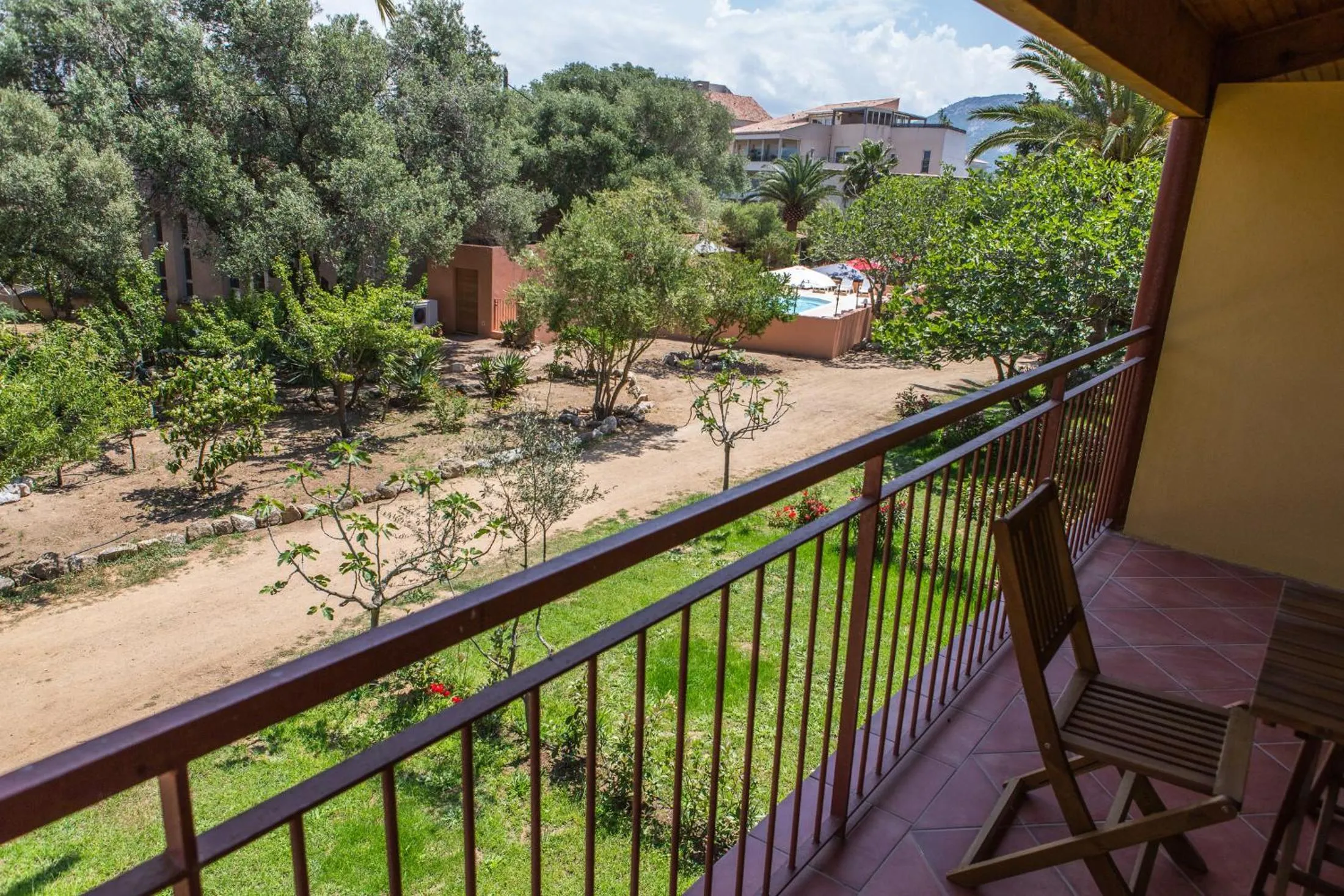 Garden view in Casa Vecchia rooms + apartments