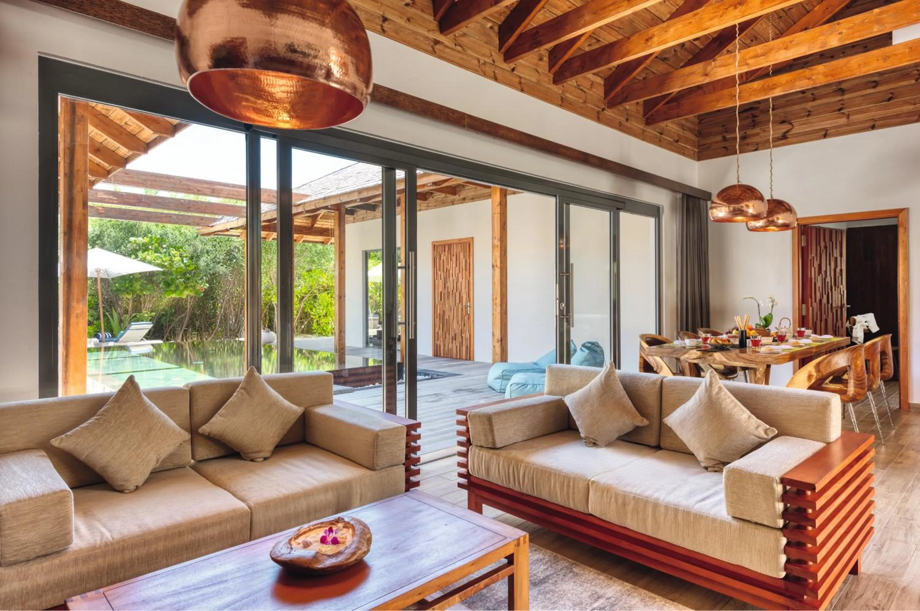 Living room in Kuredhivaru Resort and Spa - Maldives