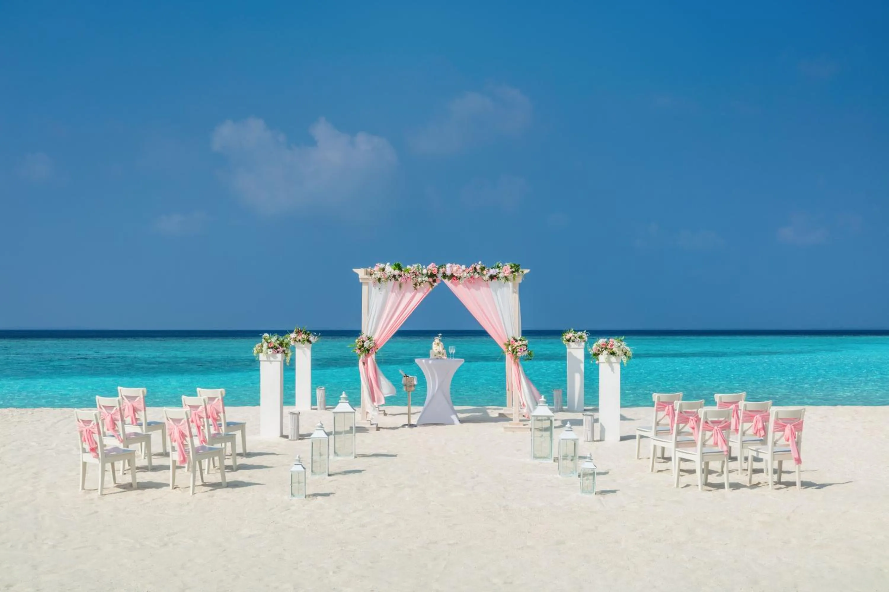 Beach in Kuredhivaru Resort and Spa - Maldives