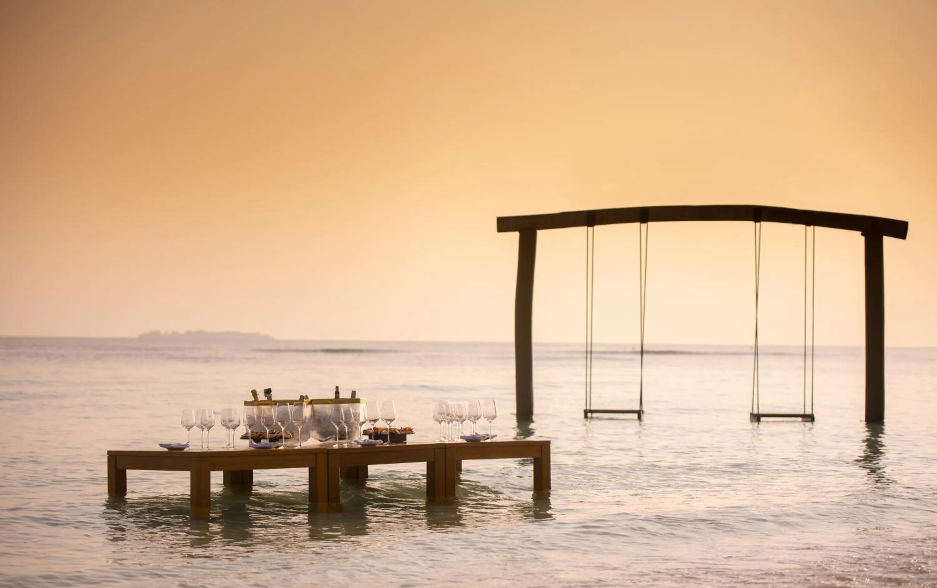 Restaurant/places to eat in Kuredhivaru Resort and Spa - Maldives