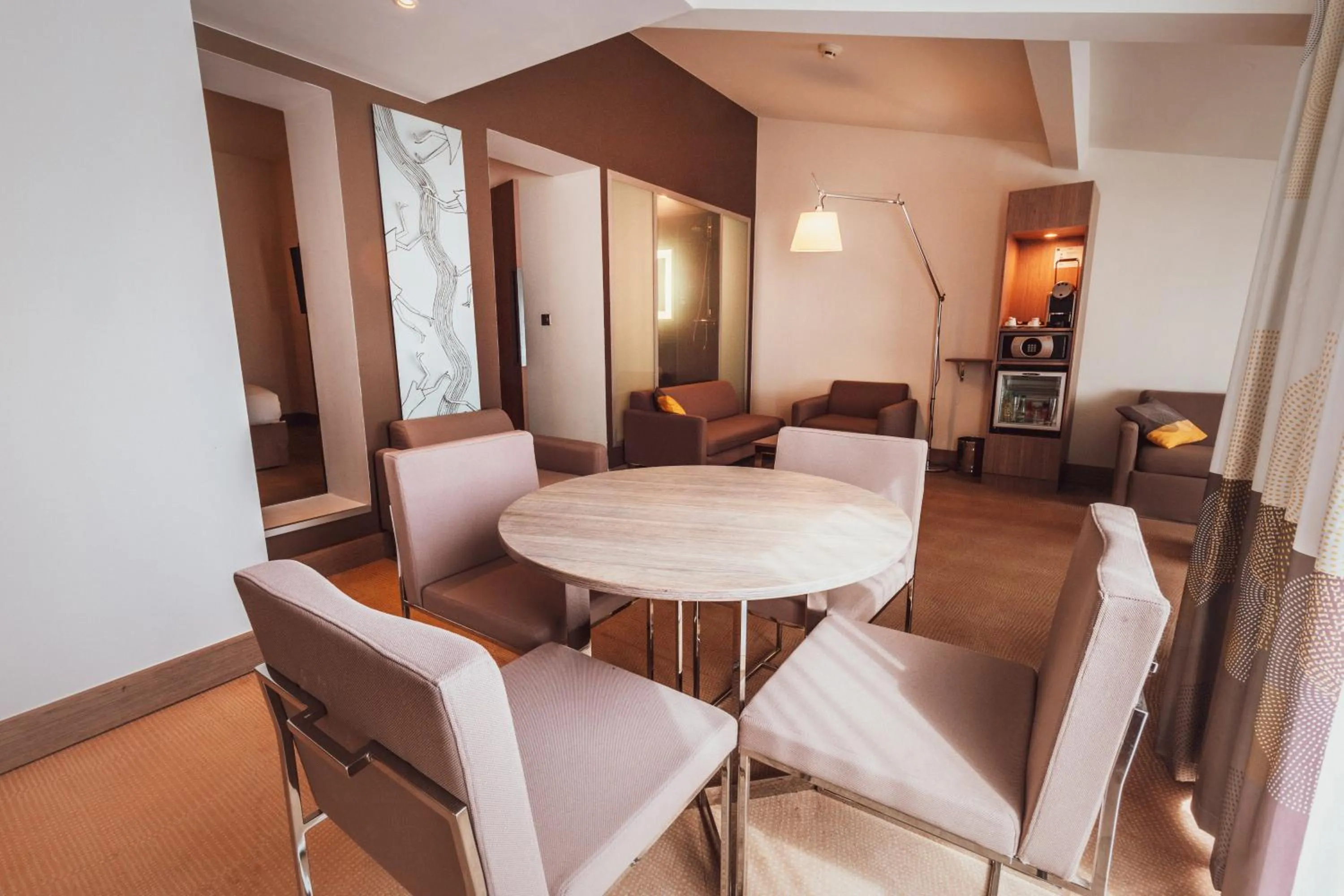 Living room in Novotel Toulouse Centre Wilson