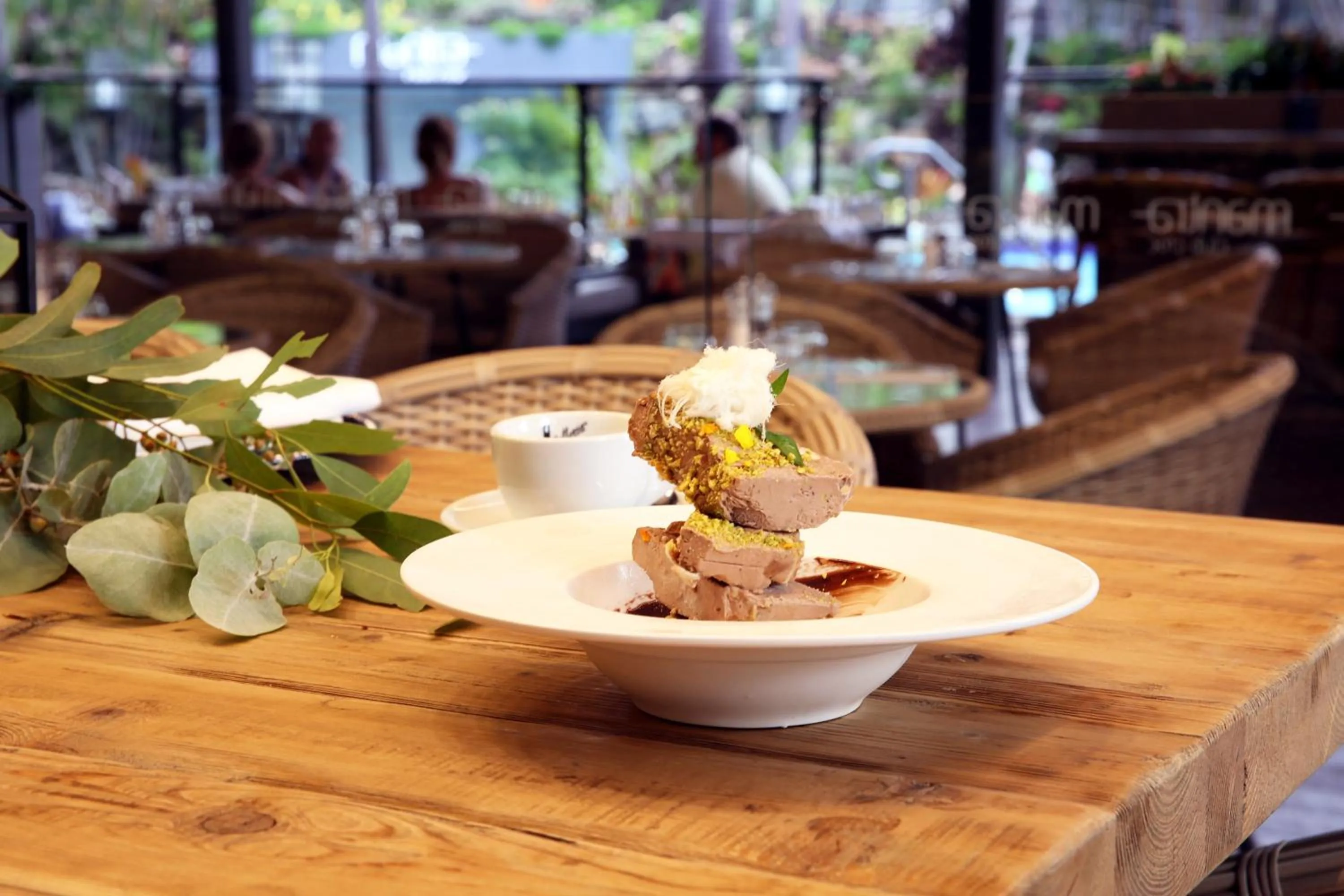 Restaurant/places to eat in Mantra Club Croc