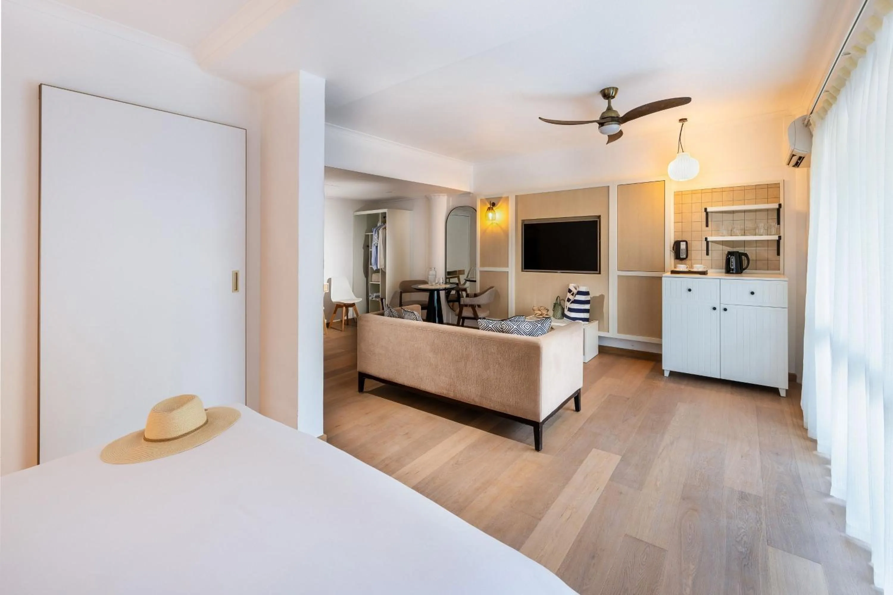 TV and multimedia, Bed in Mantra Club Croc