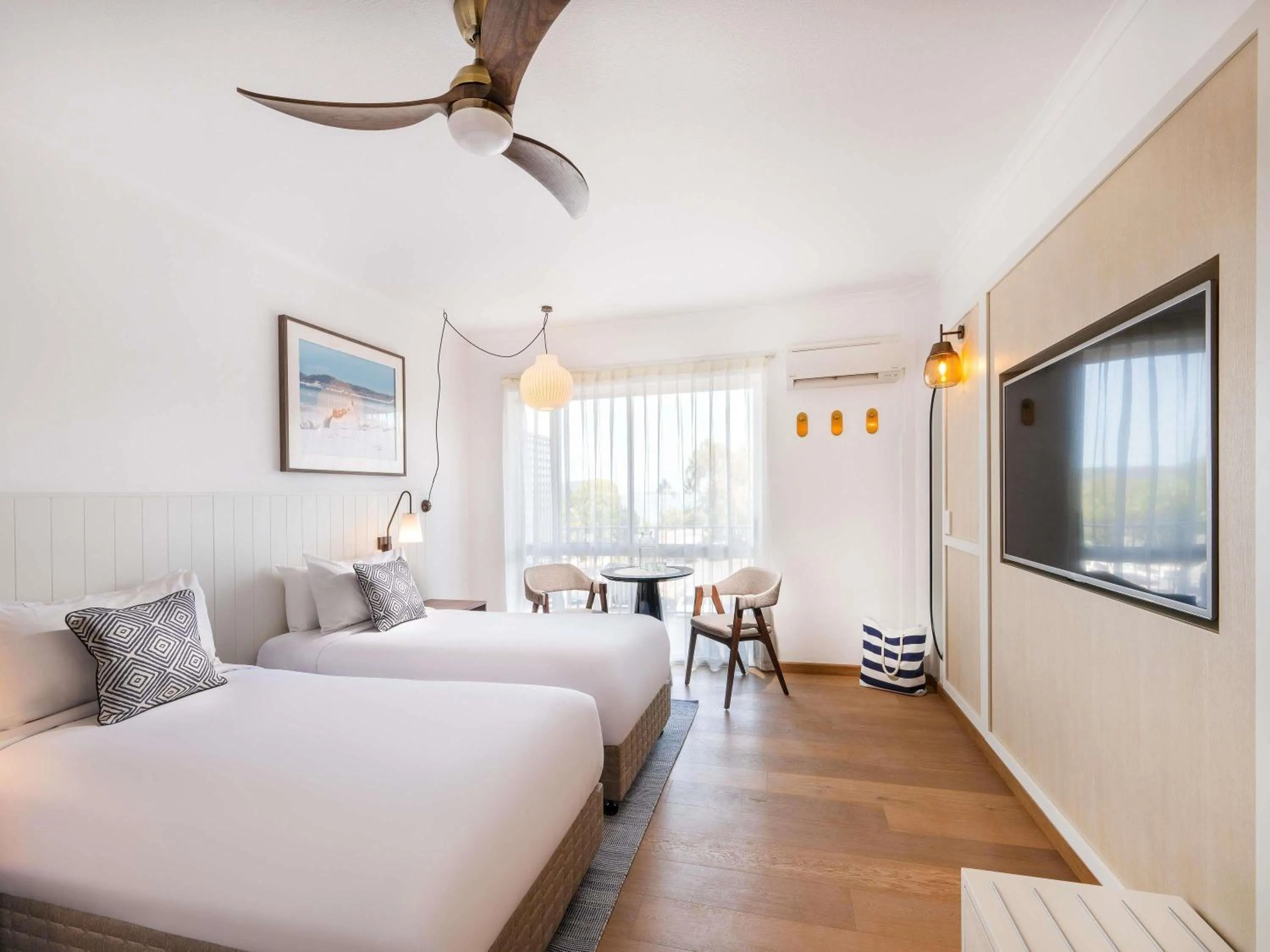 Bedroom, Bed in Mantra Club Croc