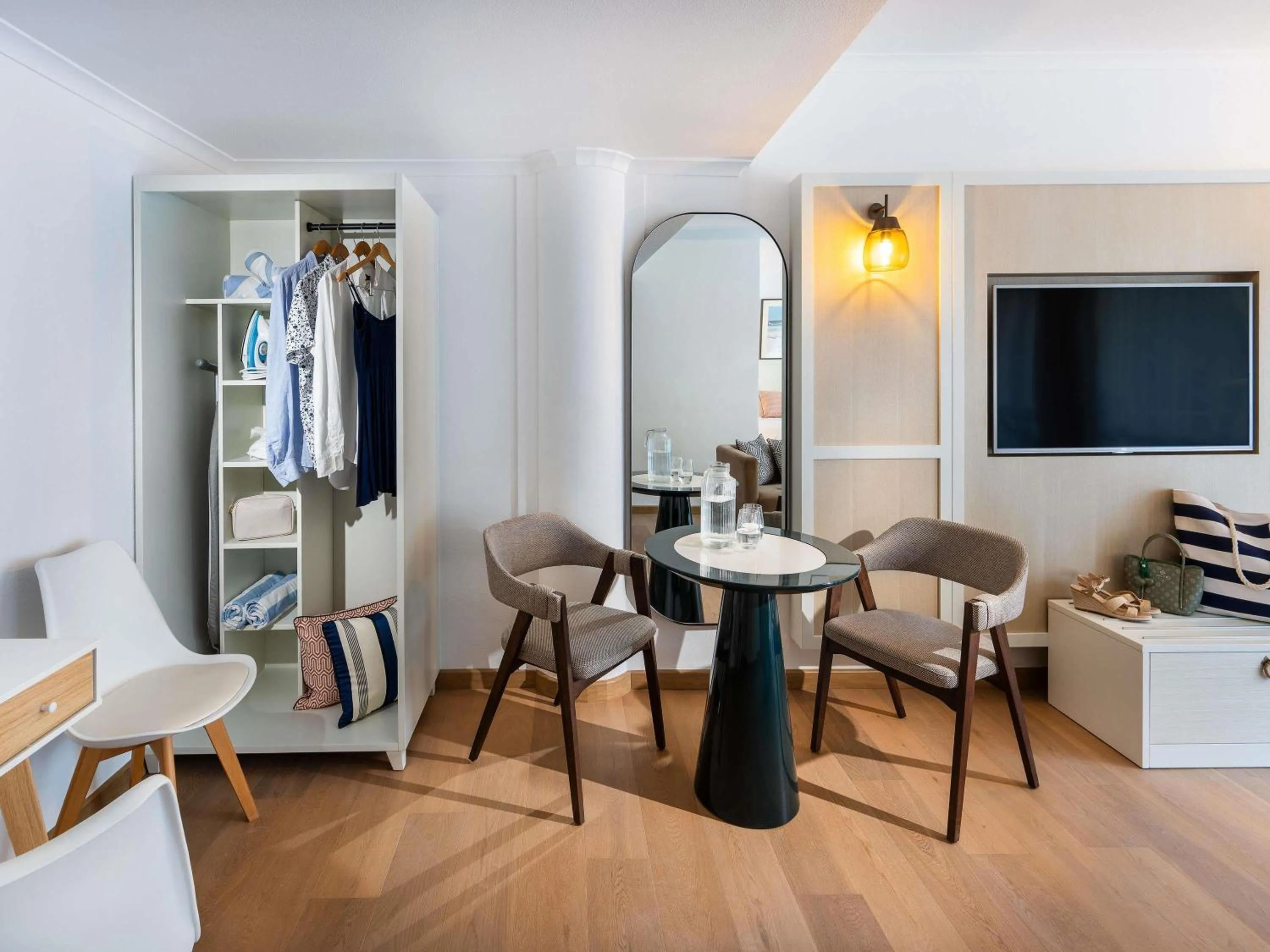 Bedroom in Mantra Club Croc