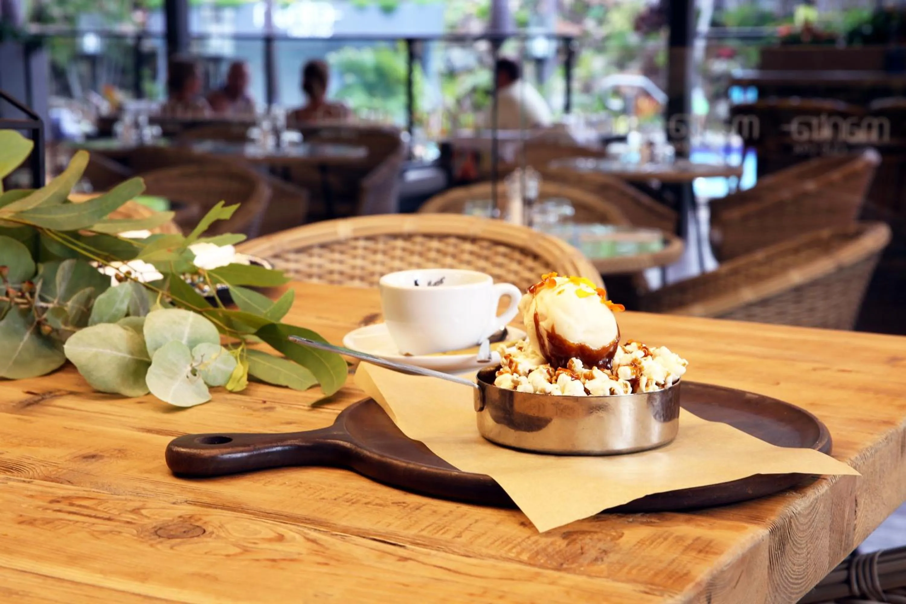 Restaurant/places to eat in Mantra Club Croc