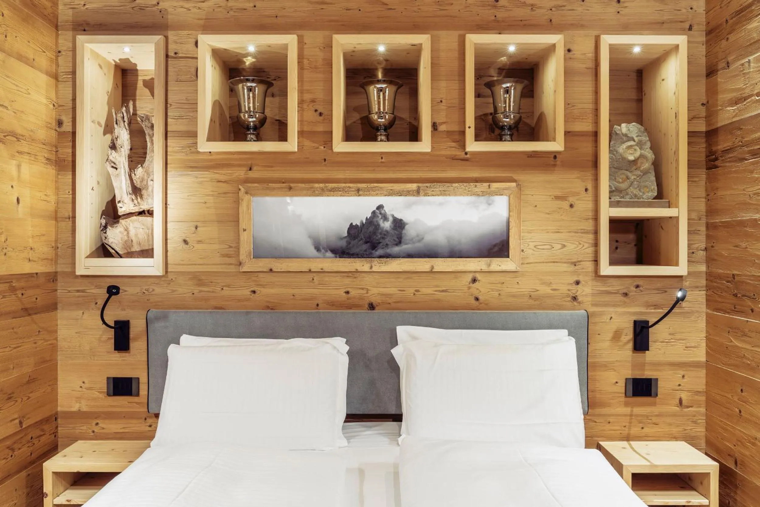 Bed in Hotel Villa Alpina ***S