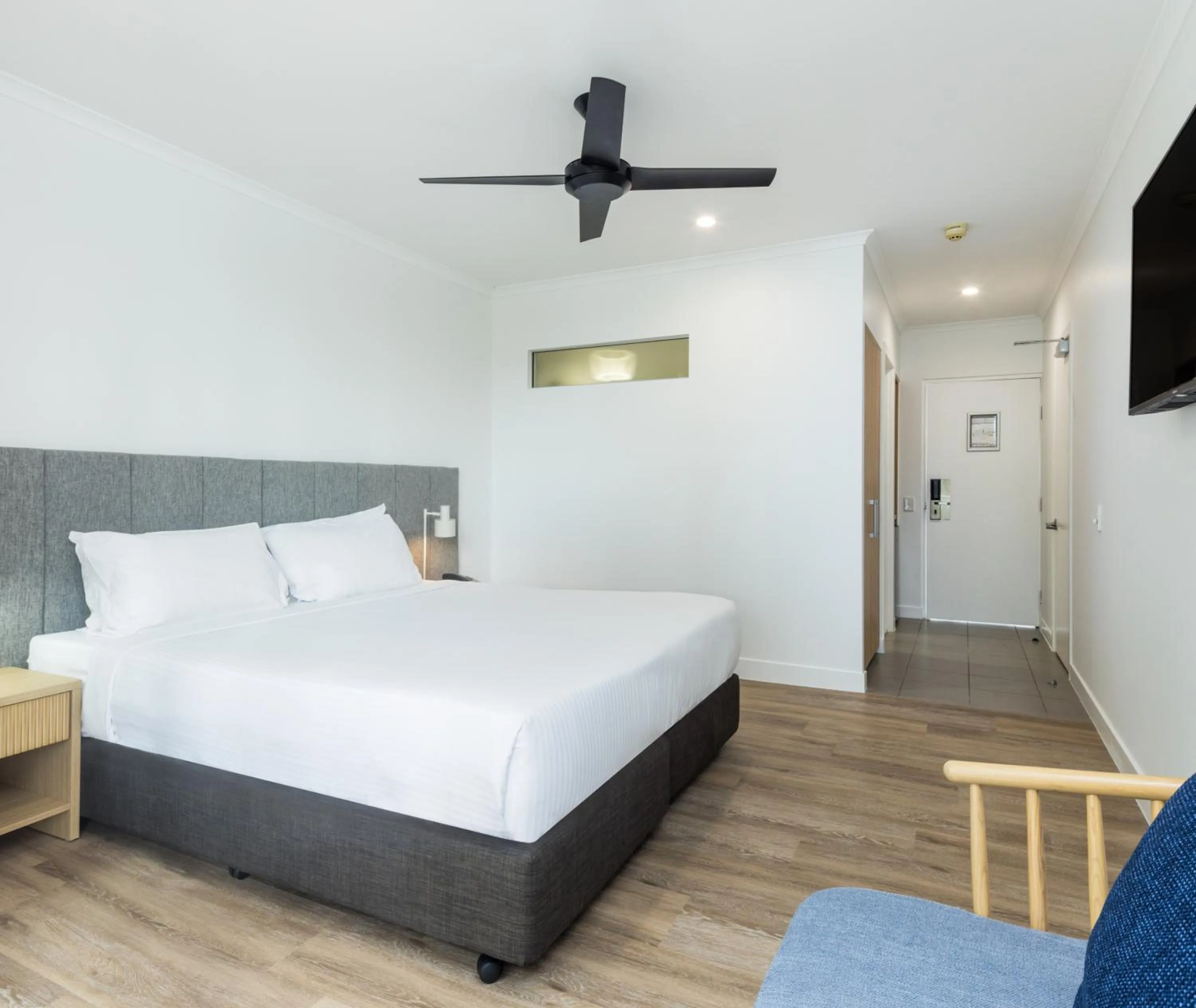 Bedroom, Bed in Oaks Port Douglas Resort