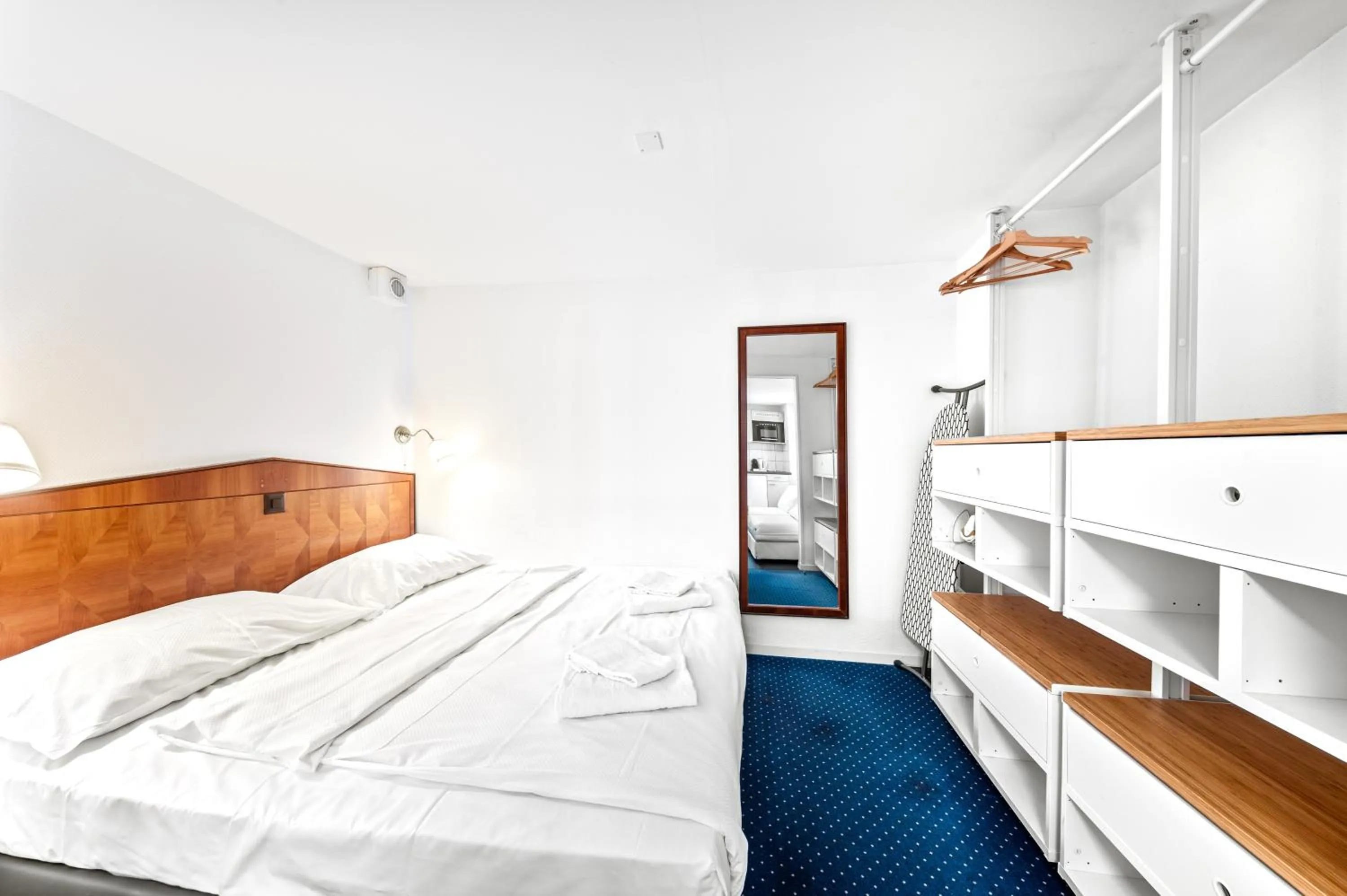 Bed in Hotel Hine Adon Fribourg