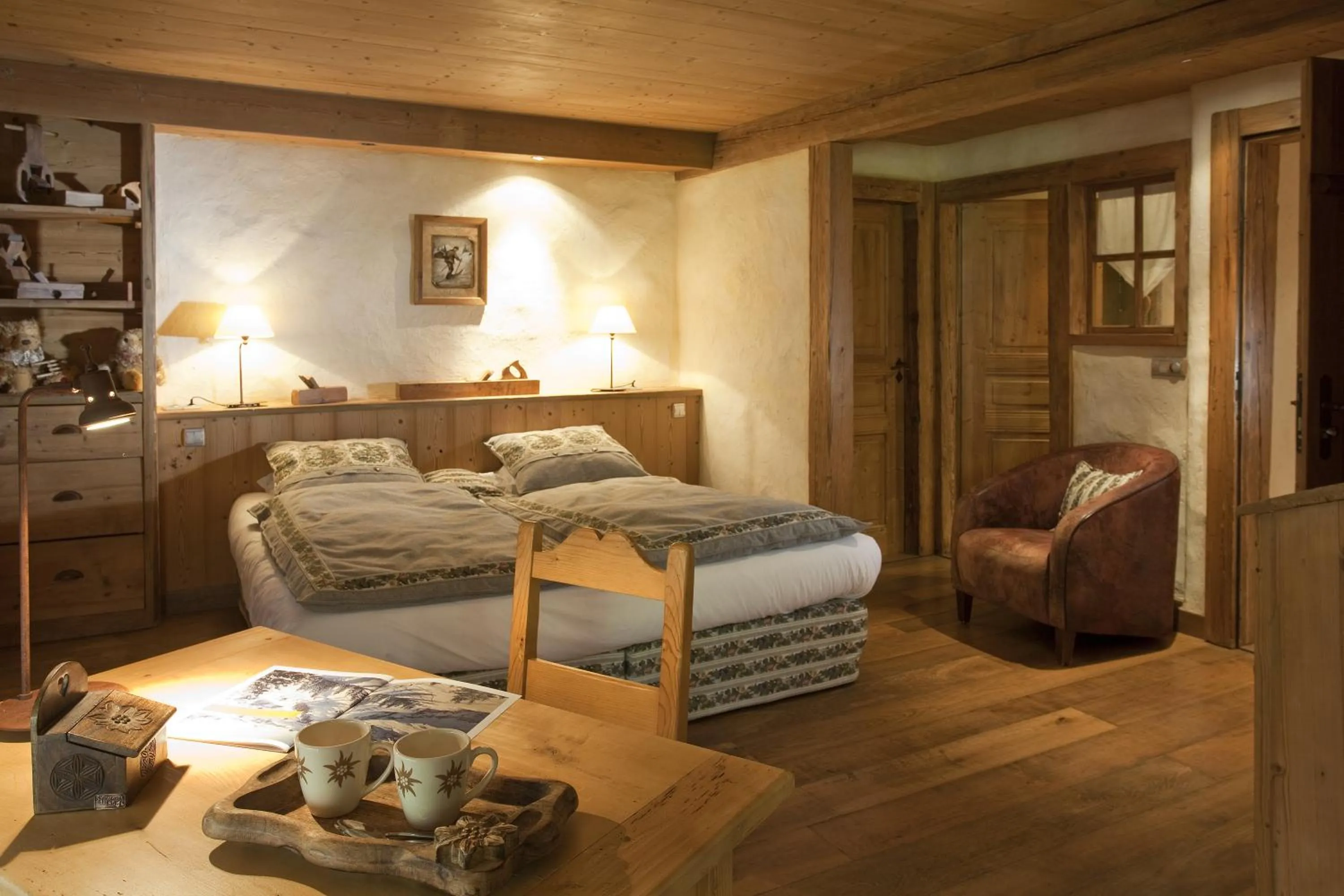 Bedroom in Chalet-Hôtel Les Fermes de Pierre & Anna