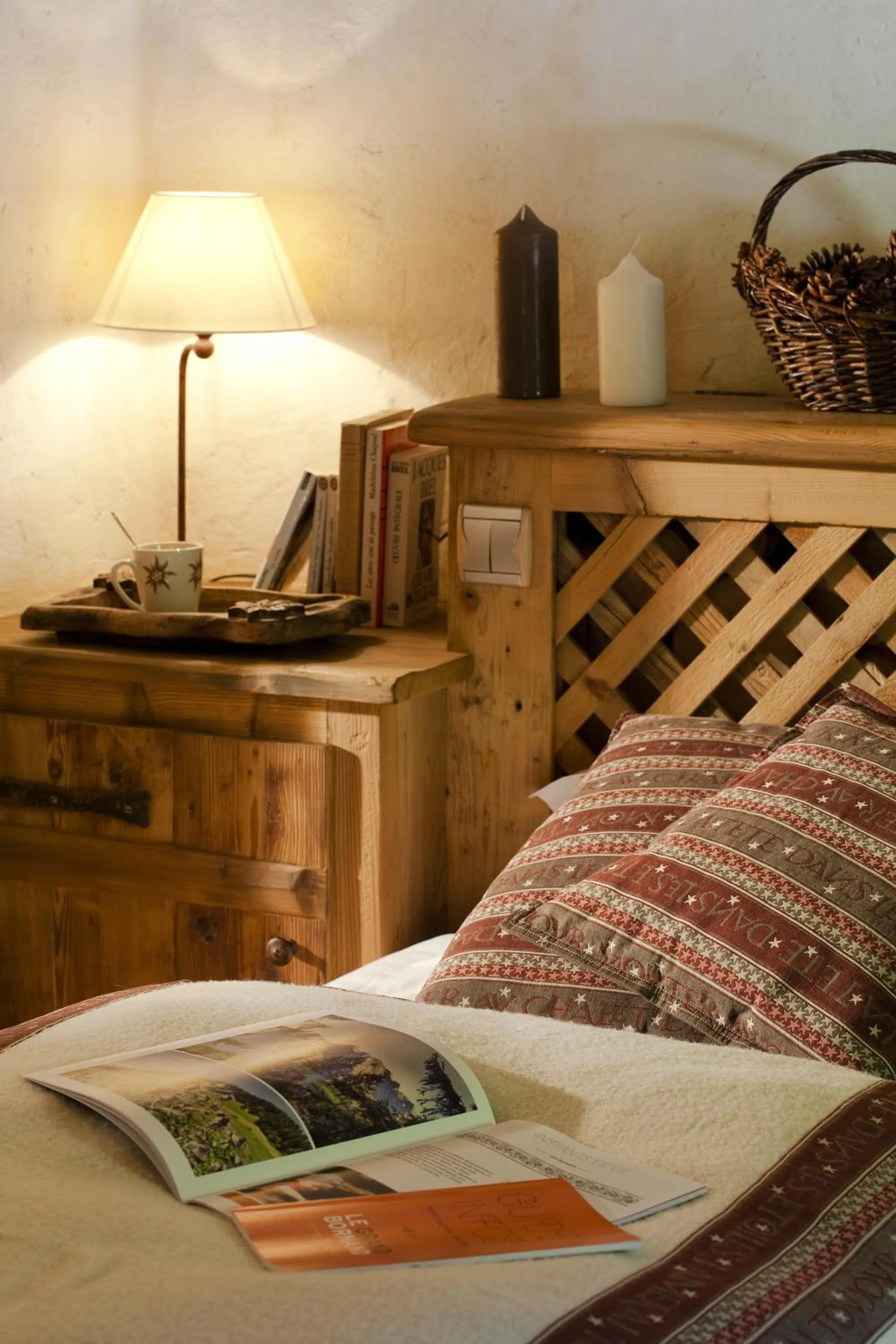 Bedroom, Bed in Chalet-Hôtel Les Fermes de Pierre & Anna