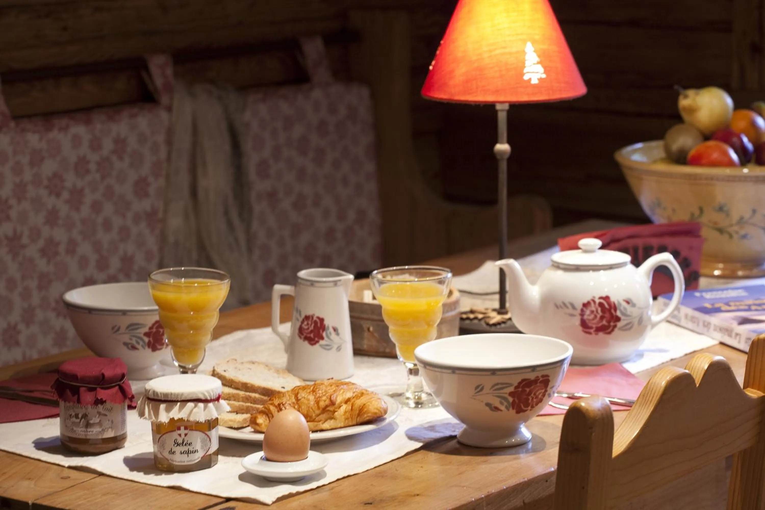 Restaurant/places to eat in Chalet-Hôtel Les Fermes de Pierre & Anna