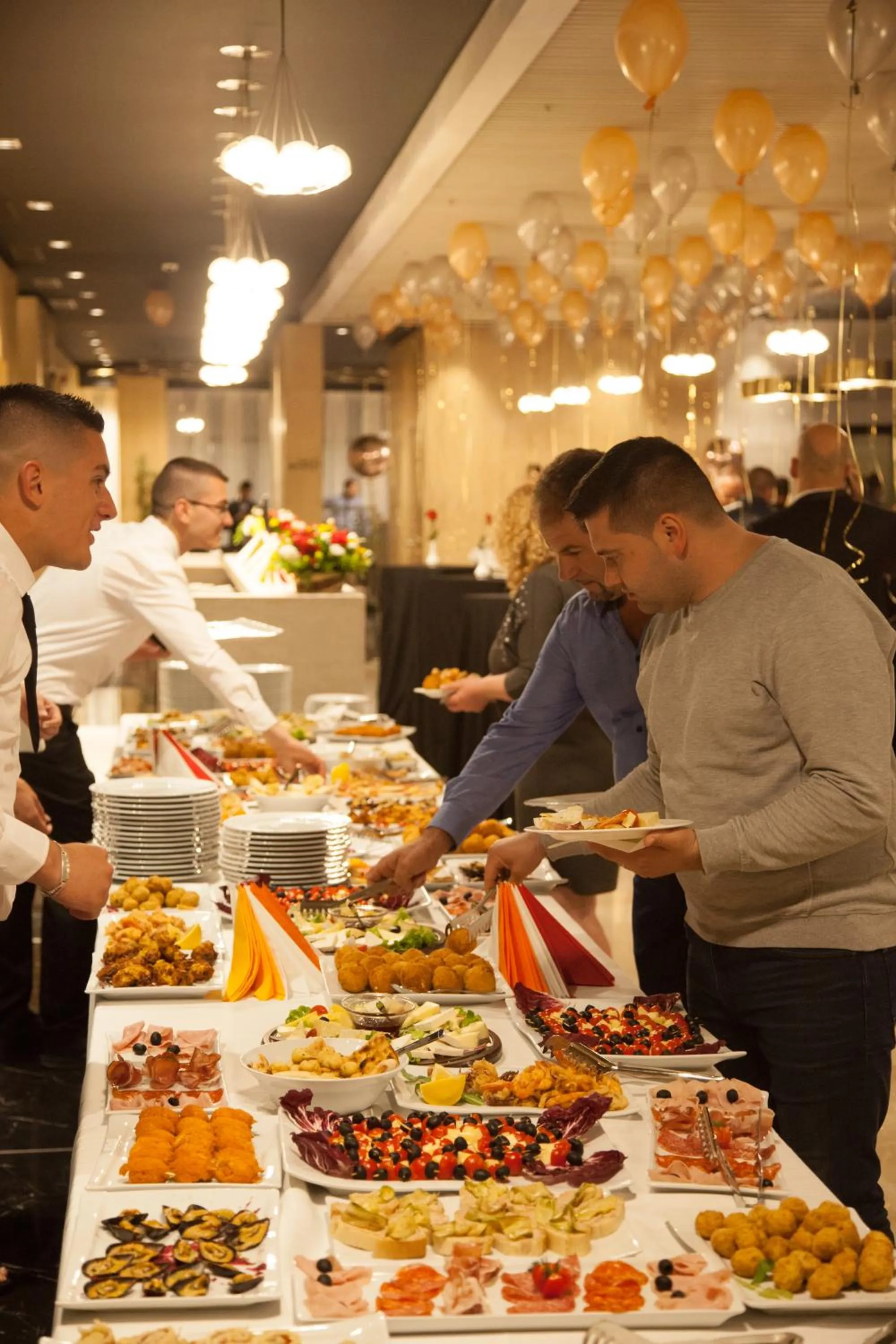 Food in Royal G Hotel & SPA 4 Star