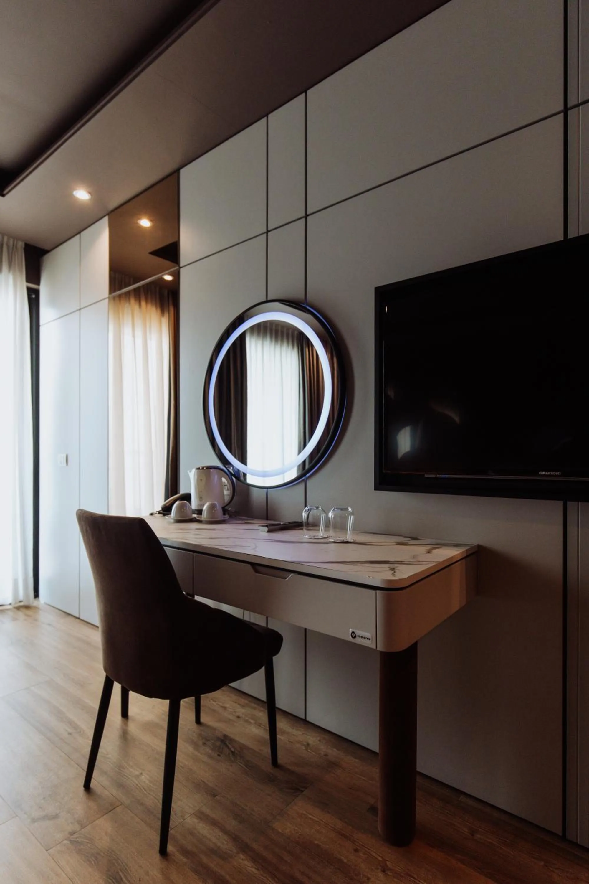 Communal lounge/ TV room in Royal G Hotel & SPA 4 Star