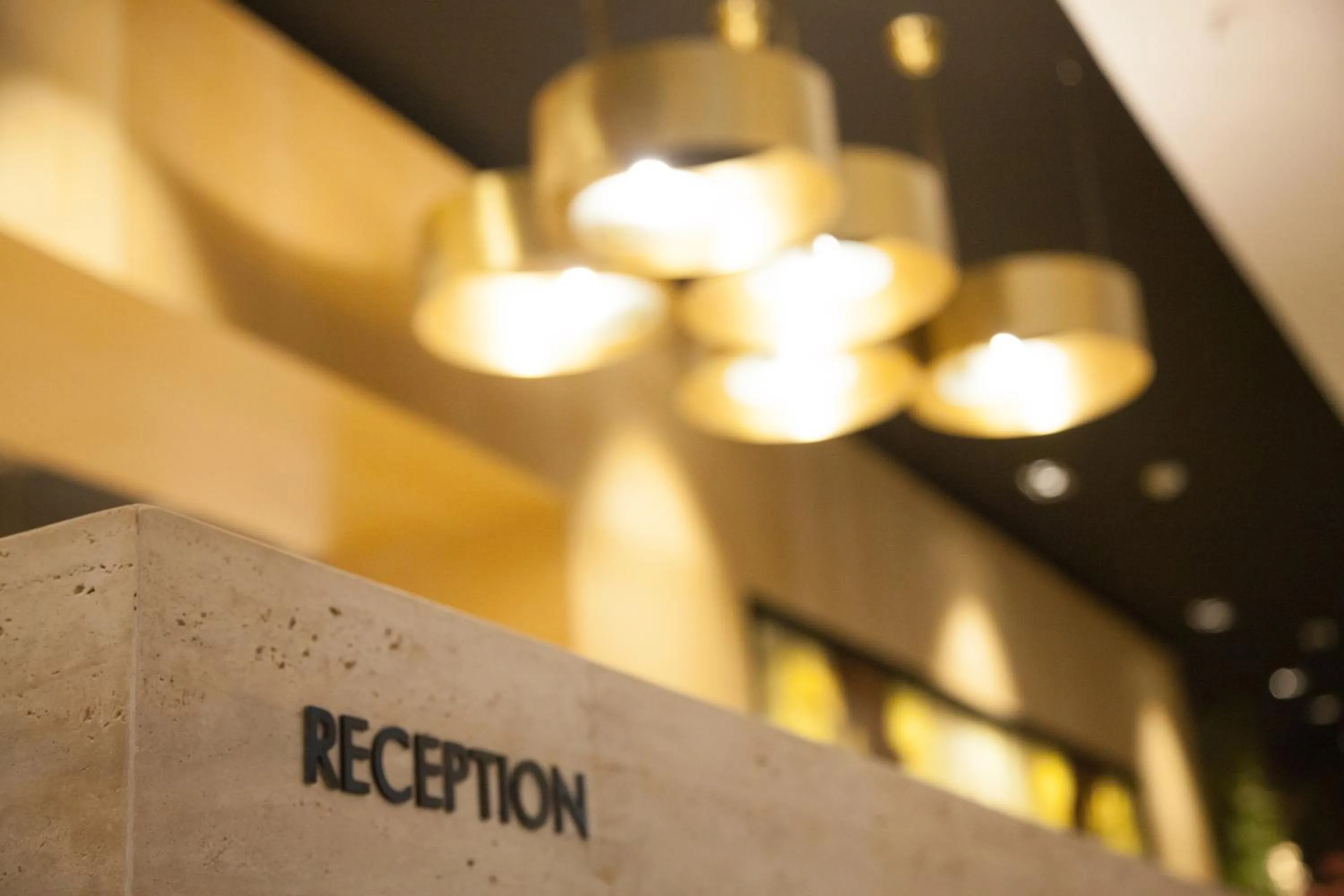 Logo/Certificate/Sign in Royal G Hotel & SPA 4 Star