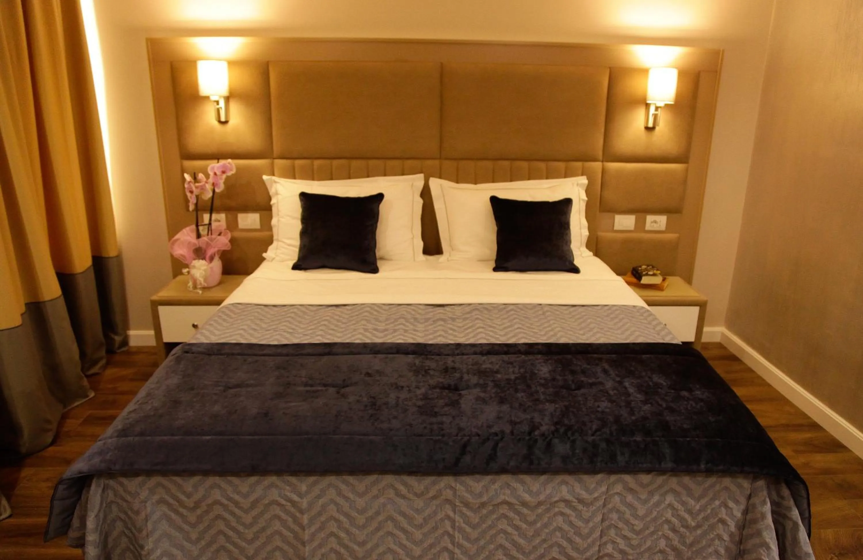 Bedroom in Royal G Hotel & SPA 4 Star