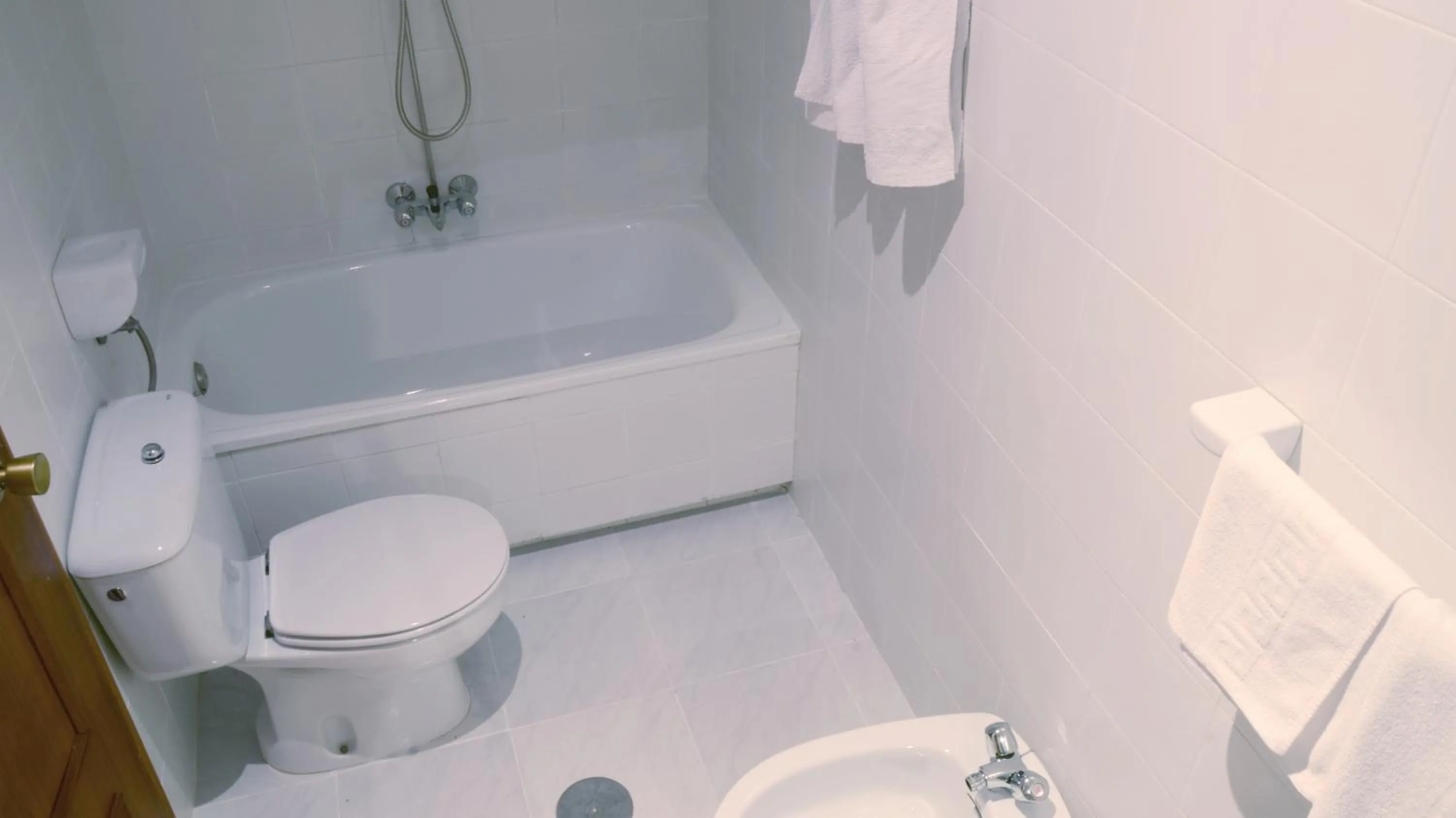 Bathroom in Hotel El Coloso