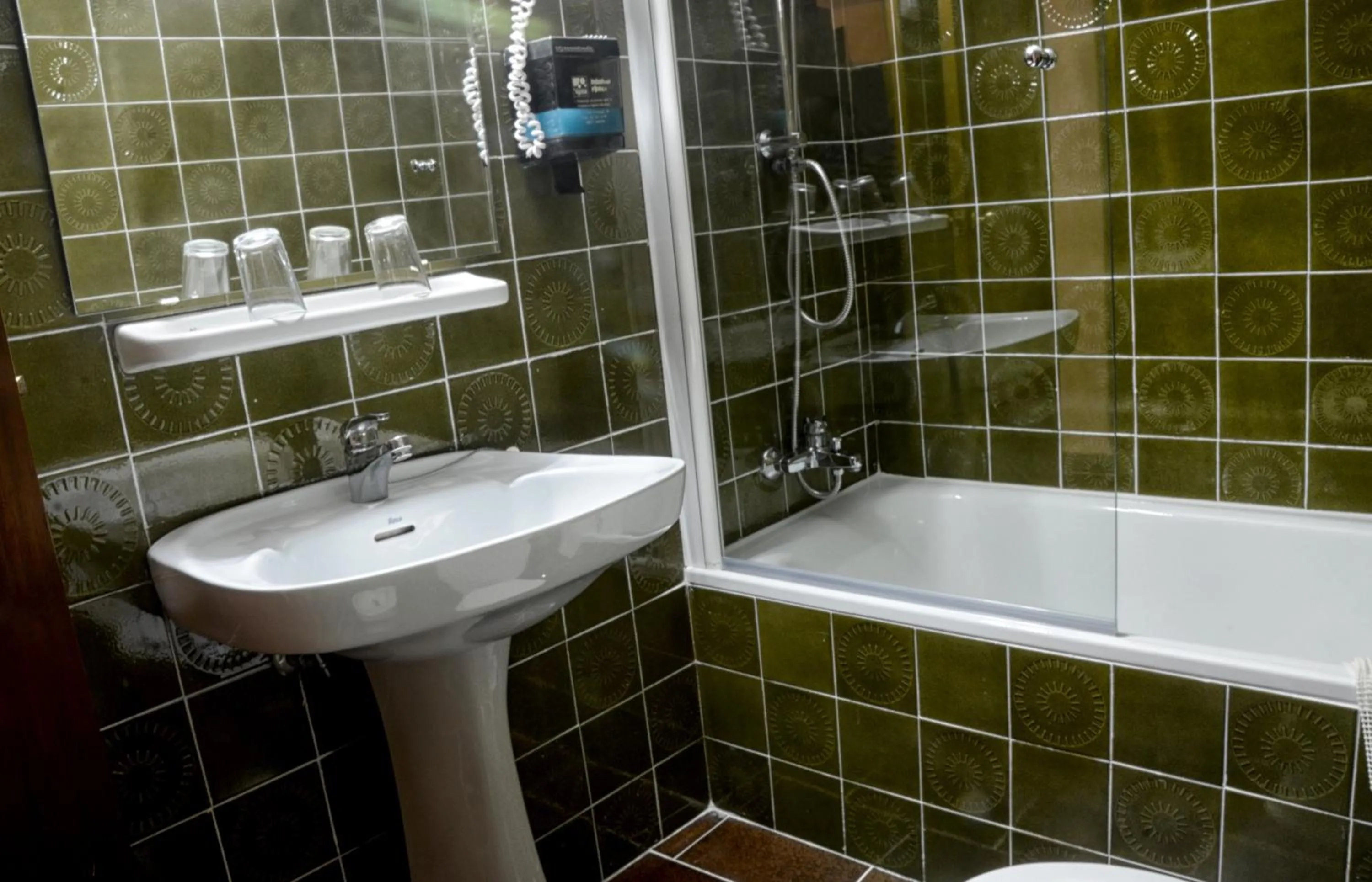 Bathroom in Hotel El Coloso