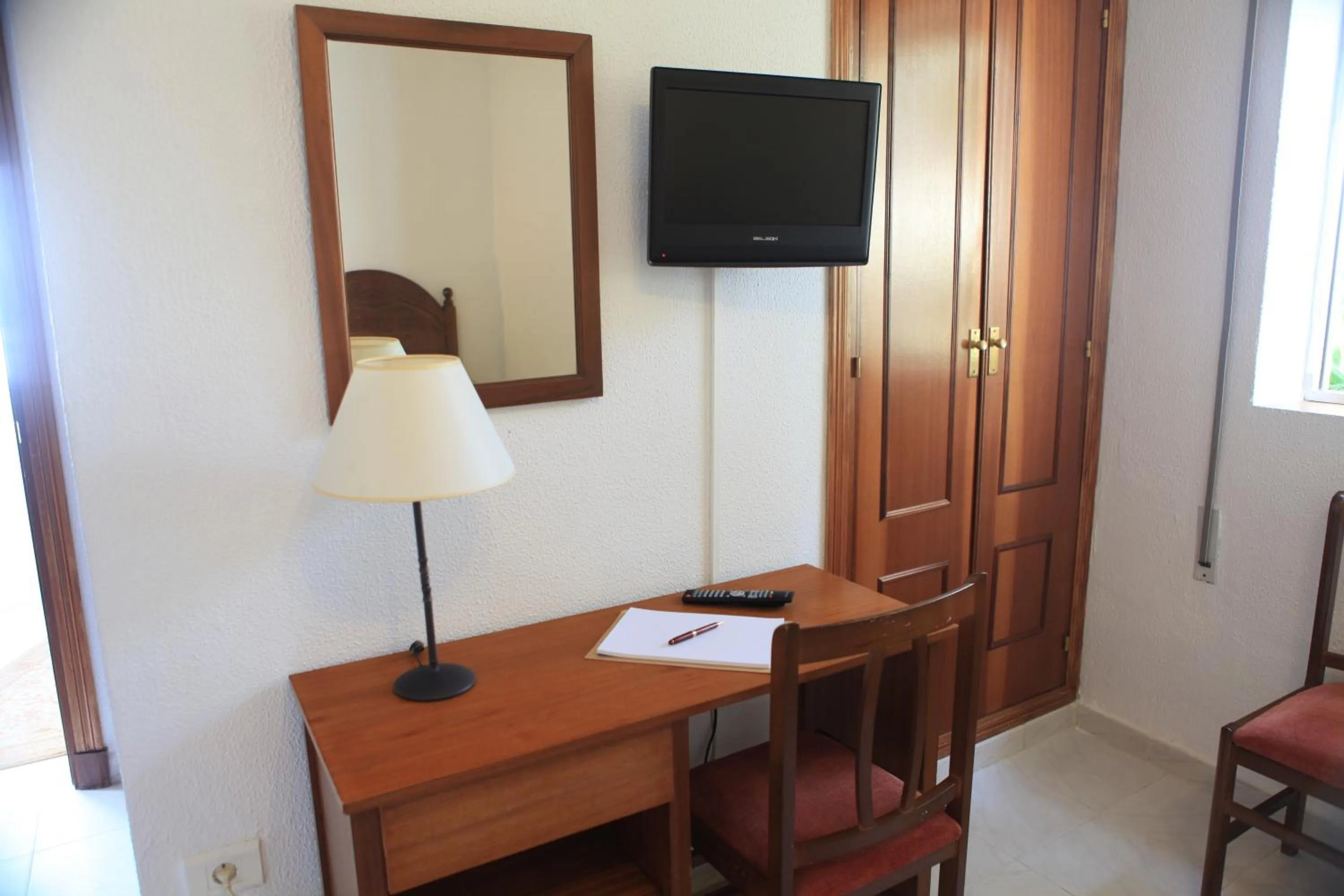 Day in Hotel El Coloso