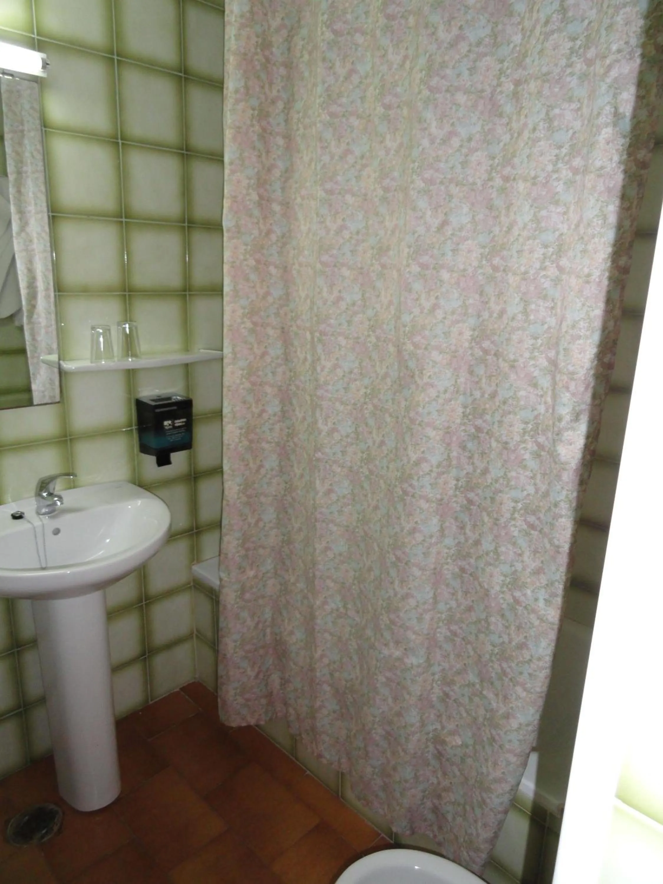 Bathroom in Hotel El Coloso