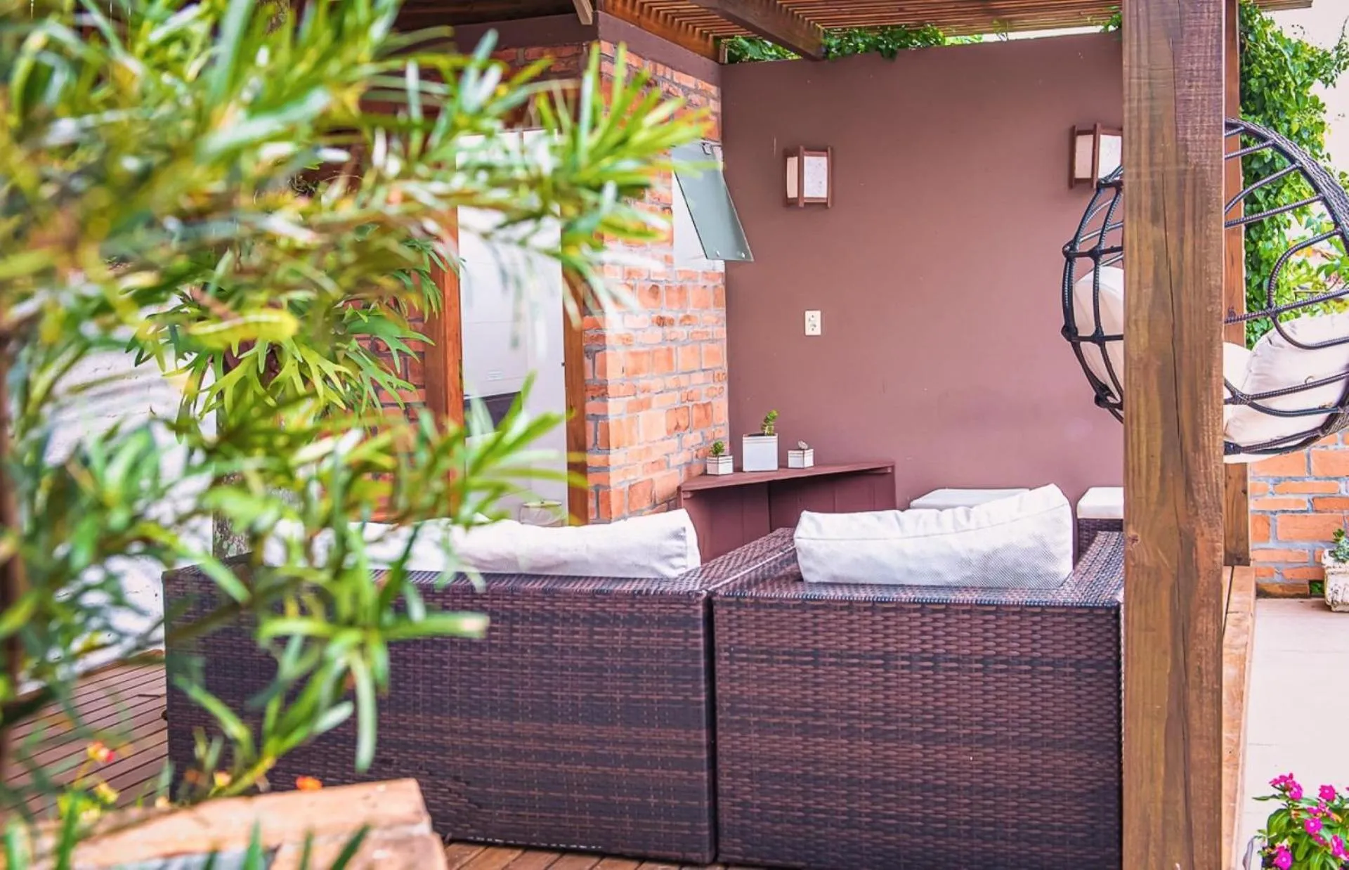 Lounge or bar in Pousada Bangalôs do Rosa