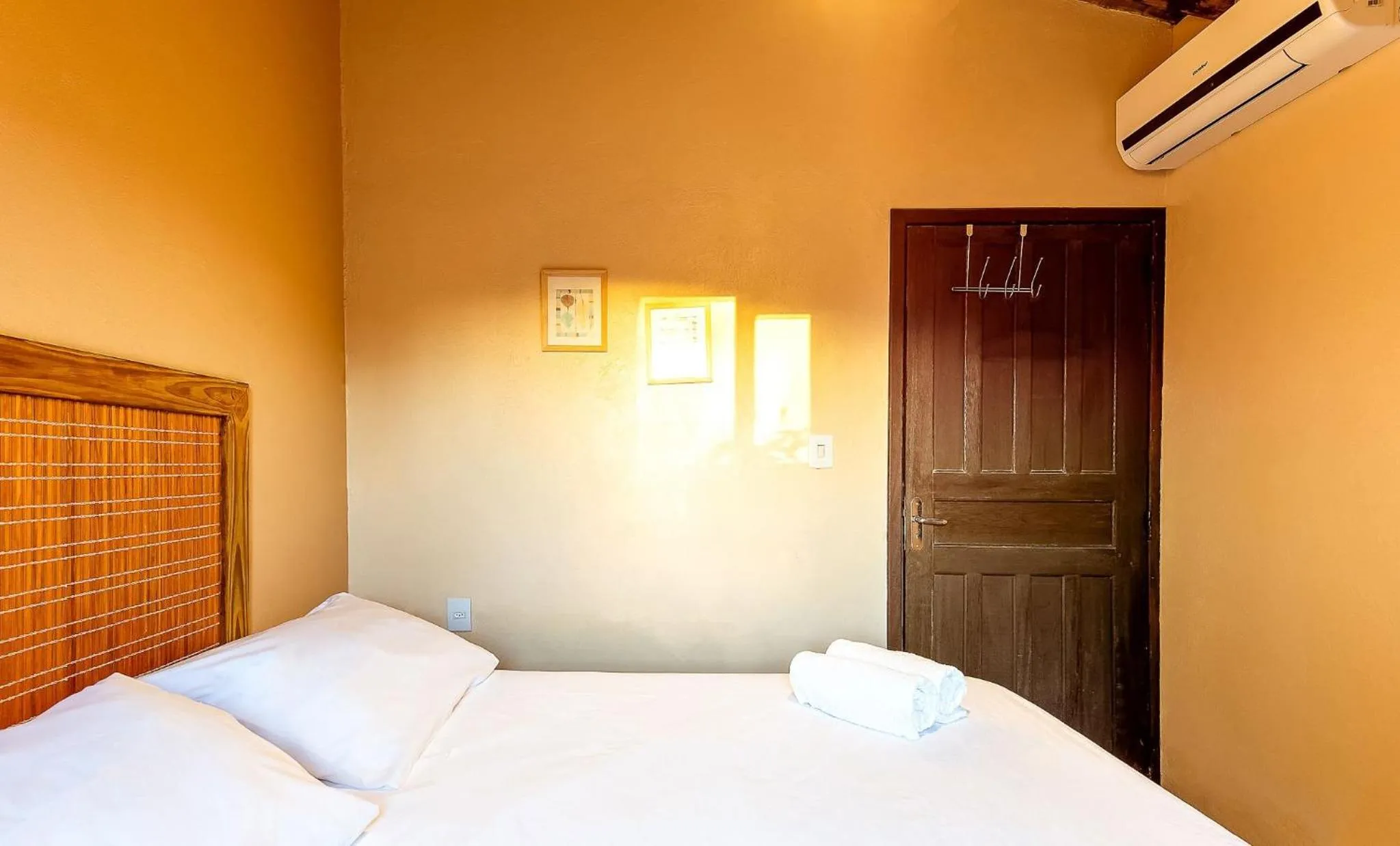 Bedroom, Bed in Pousada Bangalôs do Rosa