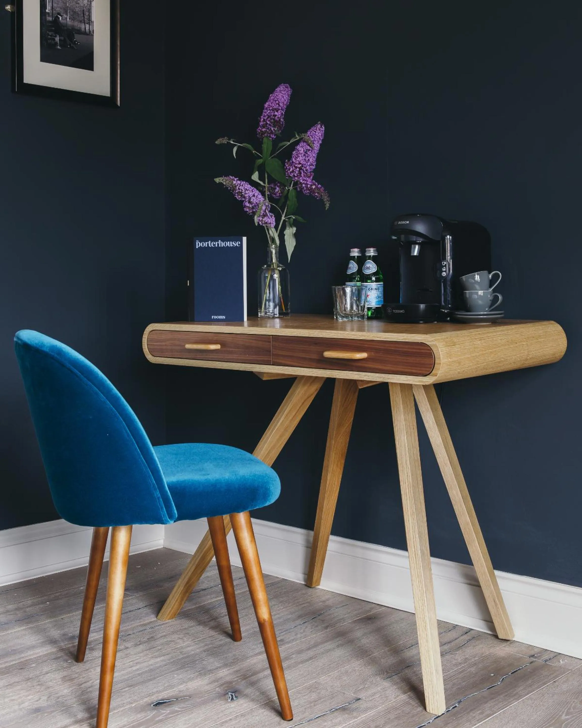 Bedroom in The Porterhouse grill & rooms